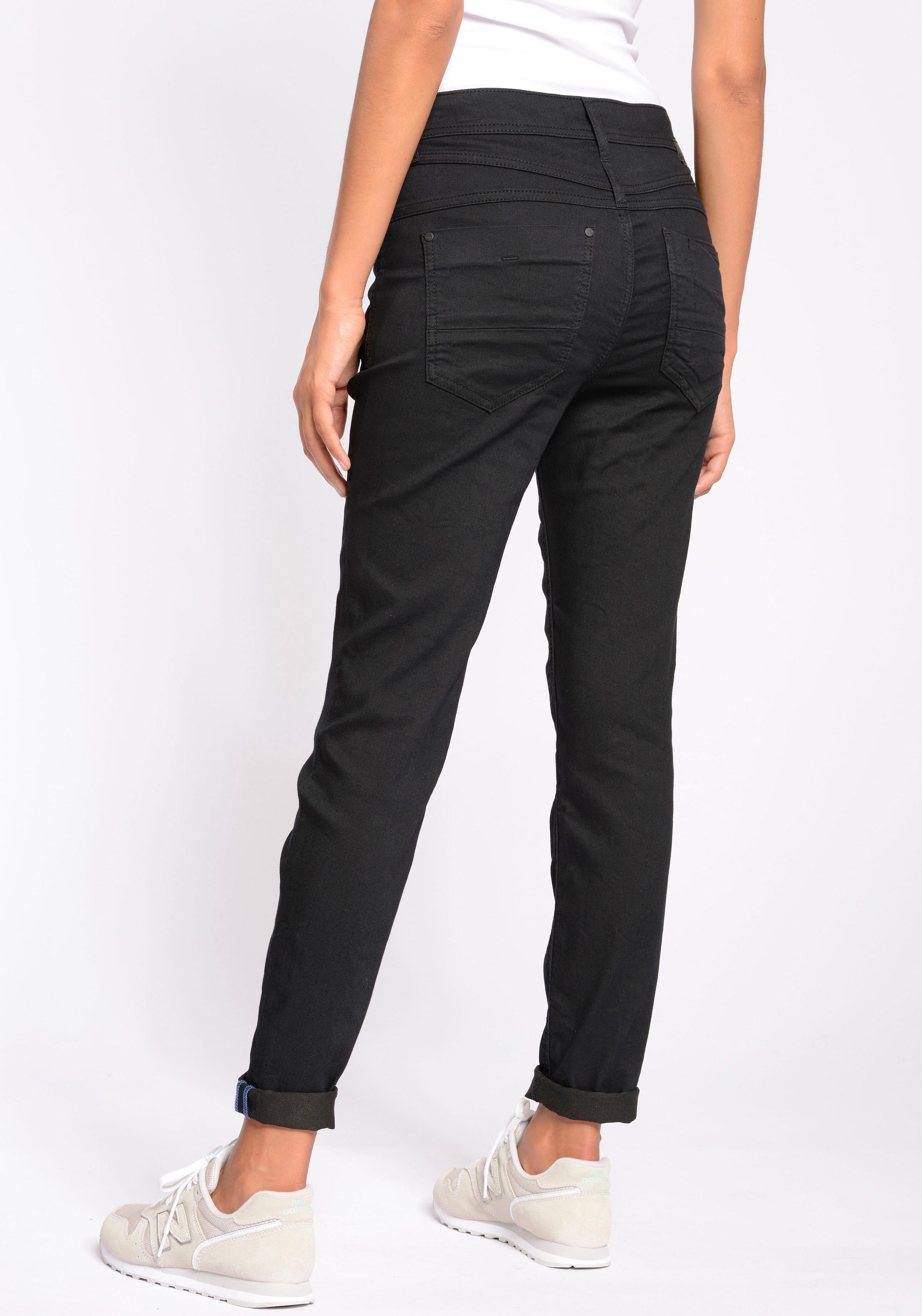 GANG 5-Pocket-Jeans »94Amelie«, mit schrägen tief sitzenden Gesäßtaschen