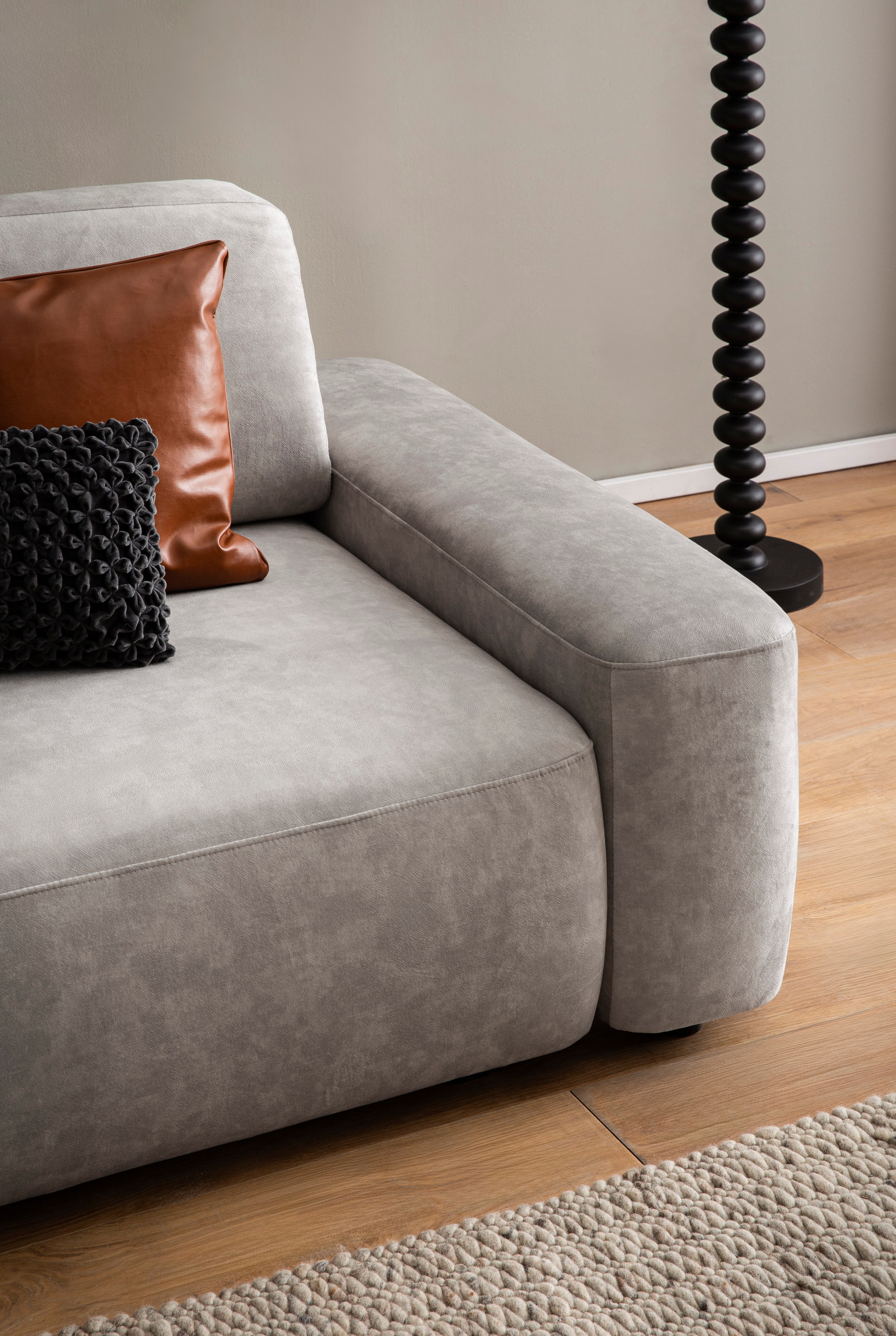 INOSIGN 3-Sitzer »TORGE (257cm), Sofa,Schlafsofa in Cord, Samtvelours, Struktur fein«, rundes Design, Schlaffunktion u. Bettkasten, Liegefläche: 135/200 cm