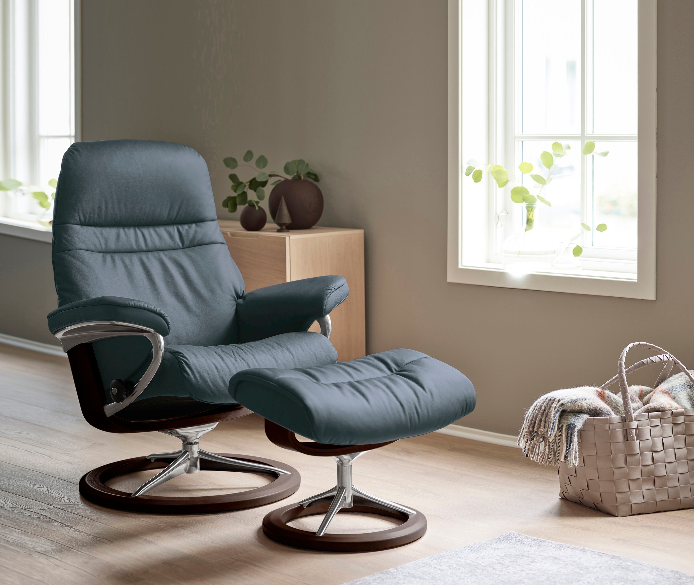 Stressless® Relaxsessel »Sunrise«, (Set, Relaxsessel mit Hocker), mit Signature Base, Größe L, Gestell Braun