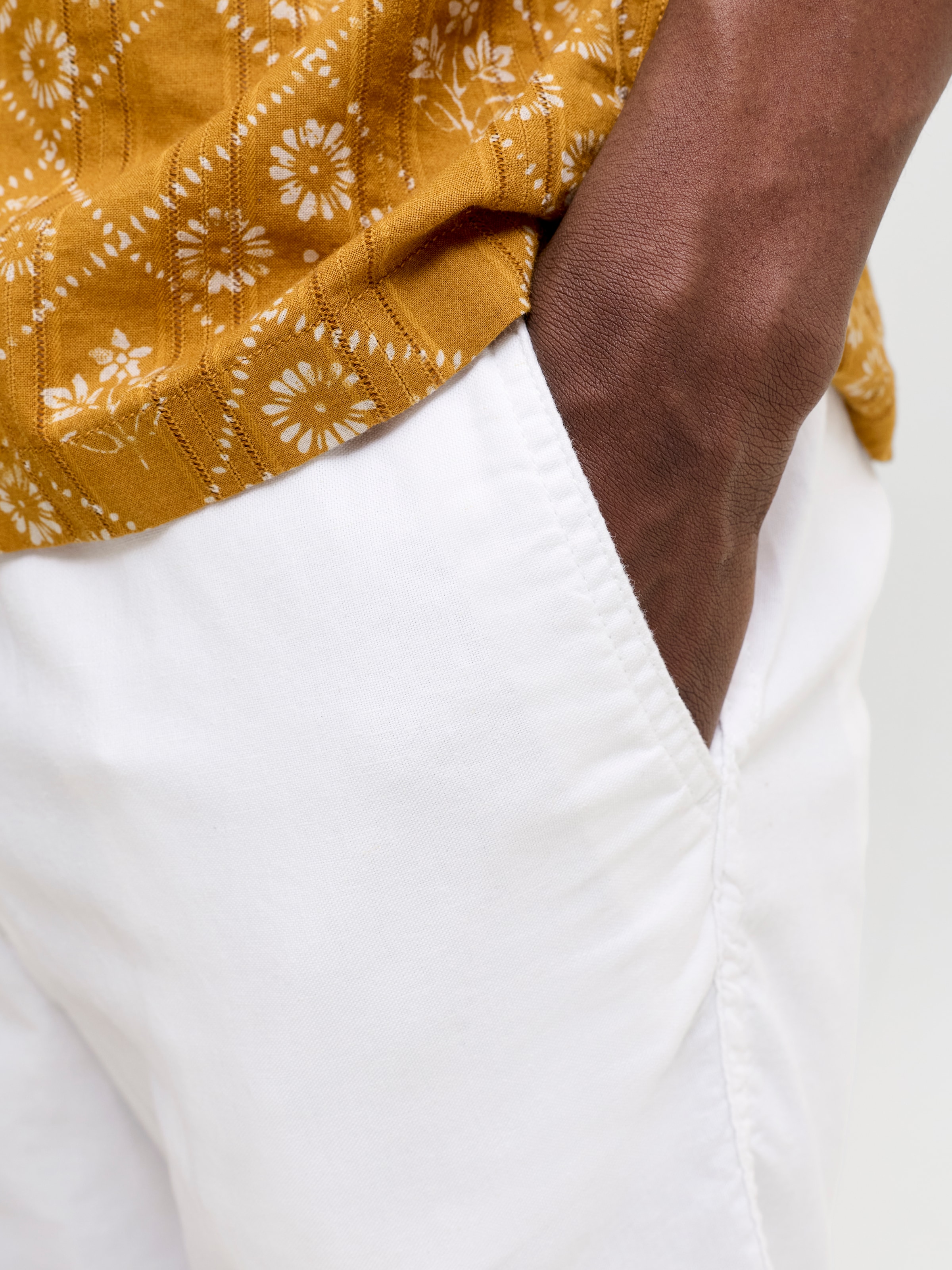 Jack & Jones Shorts »JPSTJAIDEN HYBRID BONDI JOG SHORT REG SN«  Baumwollmischung, locker geschnitten