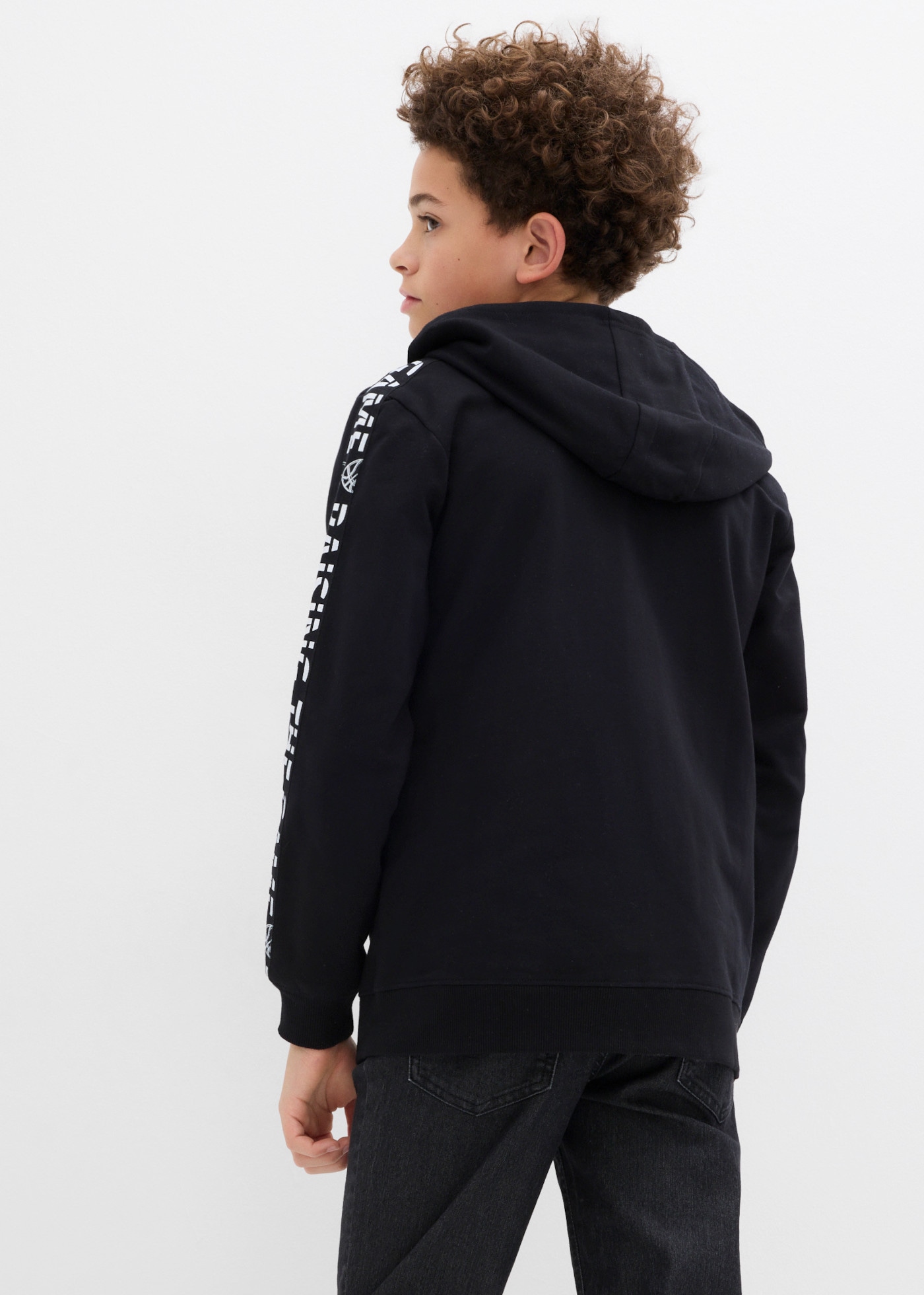 bonprix Kapuzensweatjacke für Jungen, aus Baumwolle, lockere Passform, mit Stehkragen