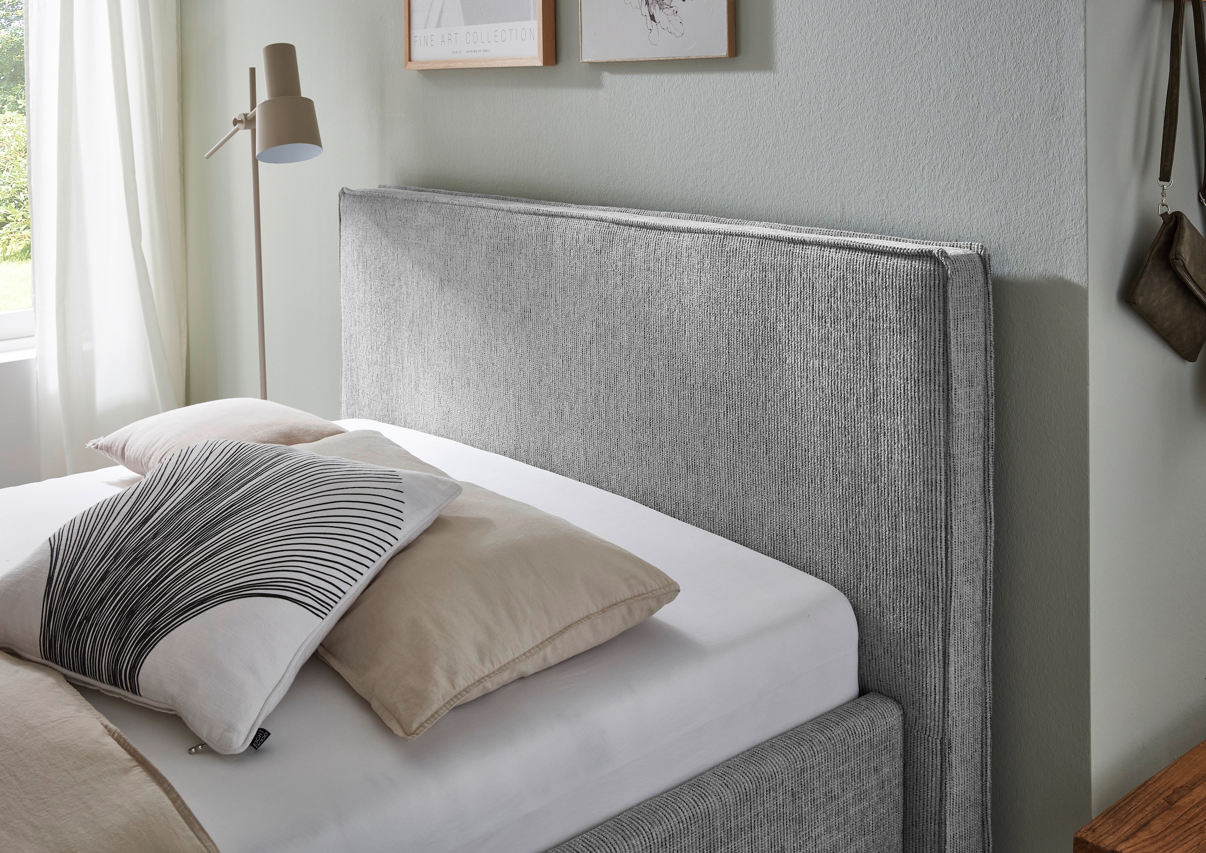 meise.möbel Polsterbett »Riva« mit eichefarbigen Holzfüßen, wahlweise mit Bettkasten und Lattenrost