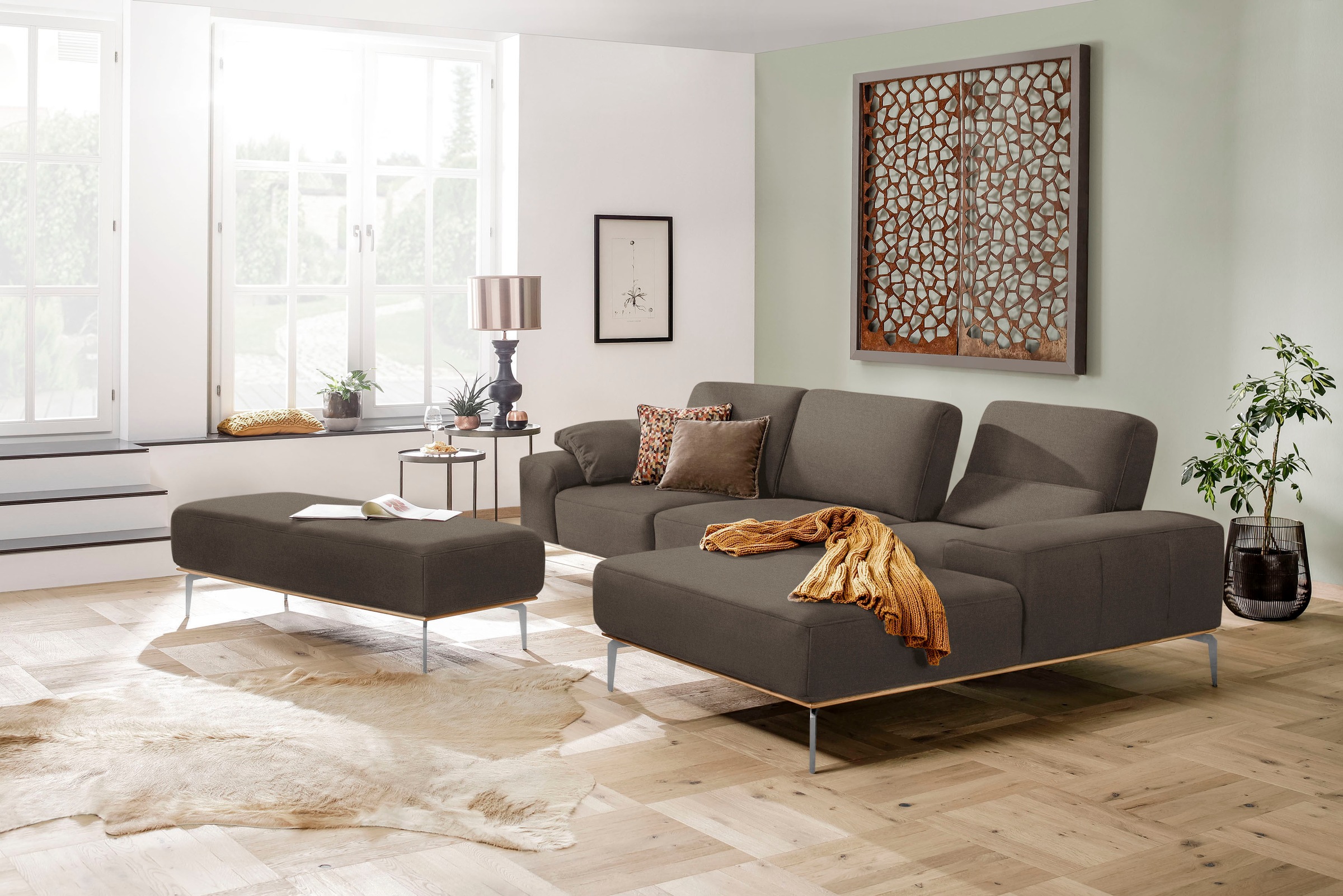 W.SCHILLIG Ecksofa »run, Designsofa mit tollem Sitzkomfort, bequem, L-Form«, mit elegantem Holzsockel, Füße in Chrom glänzend, Breite 319 cm