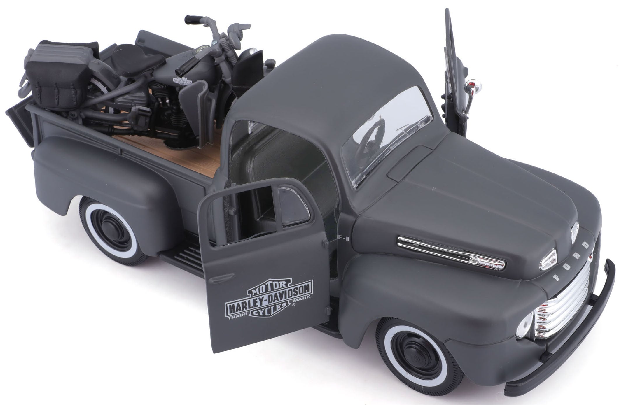 Maisto® Sammlerauto »Ford F1 ´48«, 1:24, inklusive Harley-Davidson WLA Flathead