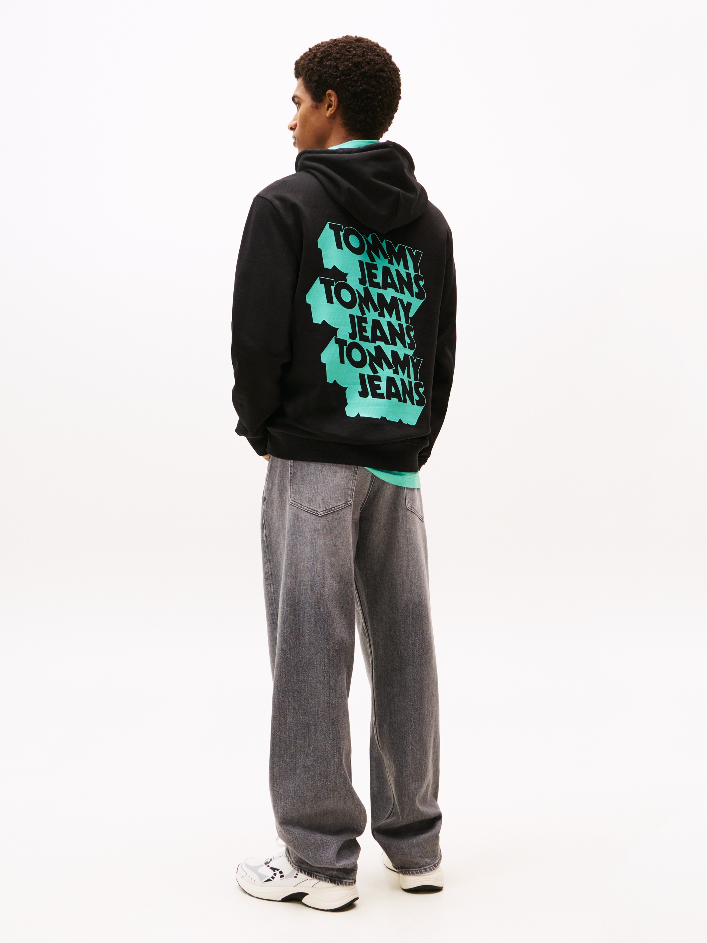 Tommy Jeans Kapuzensweatshirt »TJM STACK BACK LOGO HOODIE EXT«, Mit Rundhalsausschnitt
