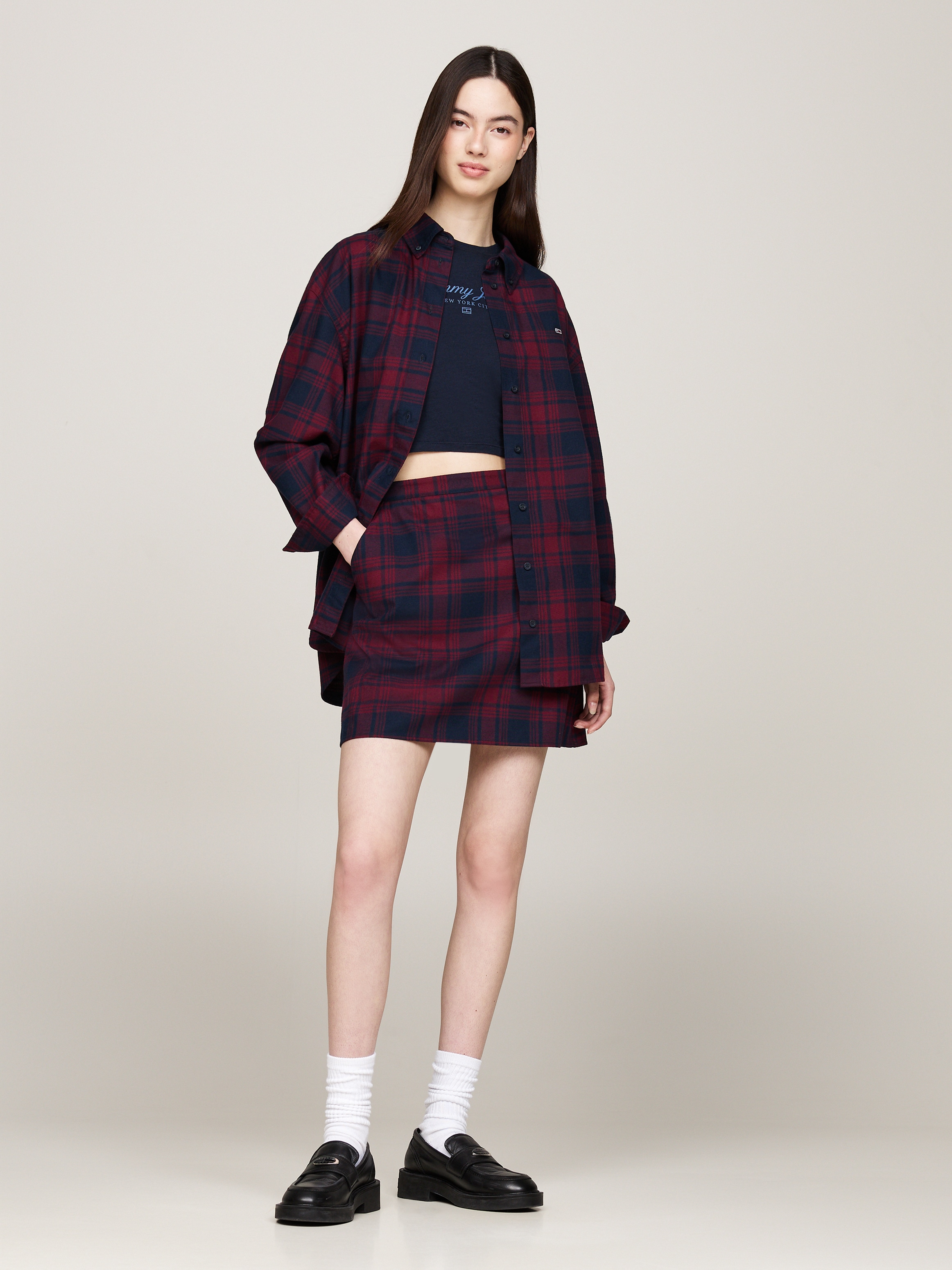 Tommy Jeans Curve Hemdbluse »TJW RLX TARTAN CHECK SHIRT EXT«, in Großen Größen mit Logostickerei