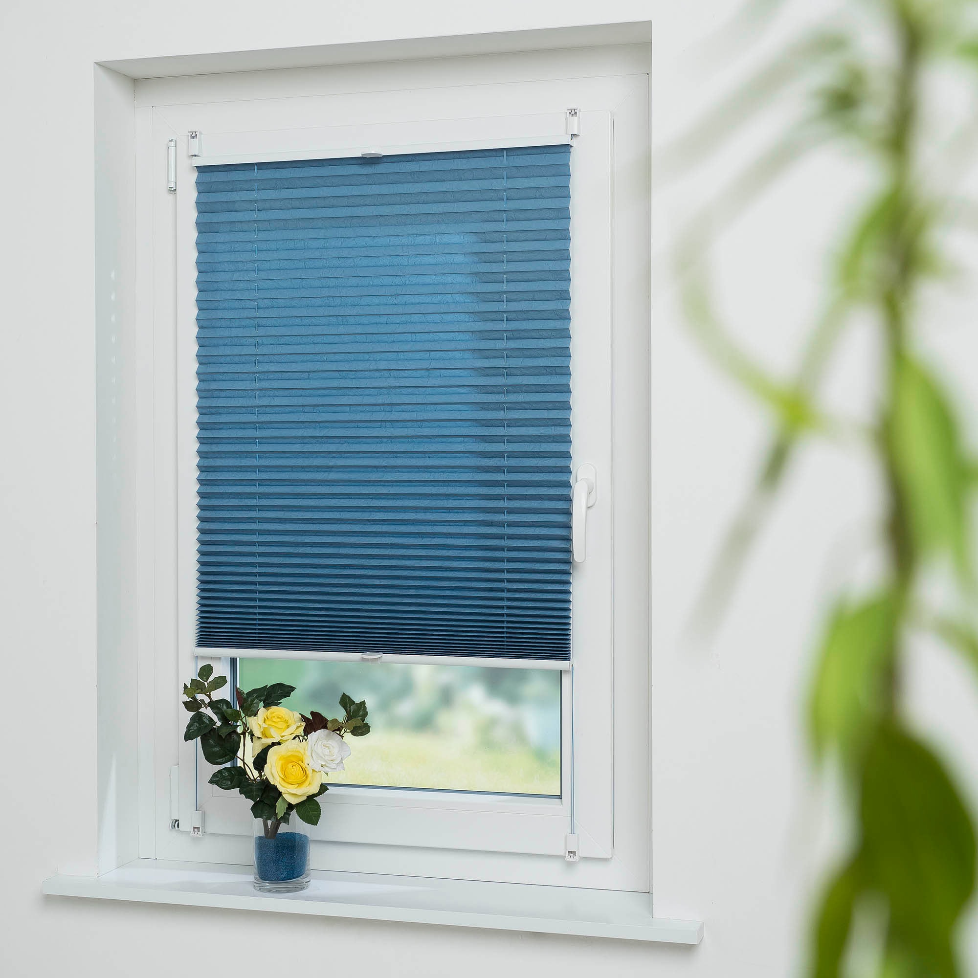 Liedeco Plissee »Jeansblue«, Lichtschutz, ohne Bohren, verspannt günstig online kaufen