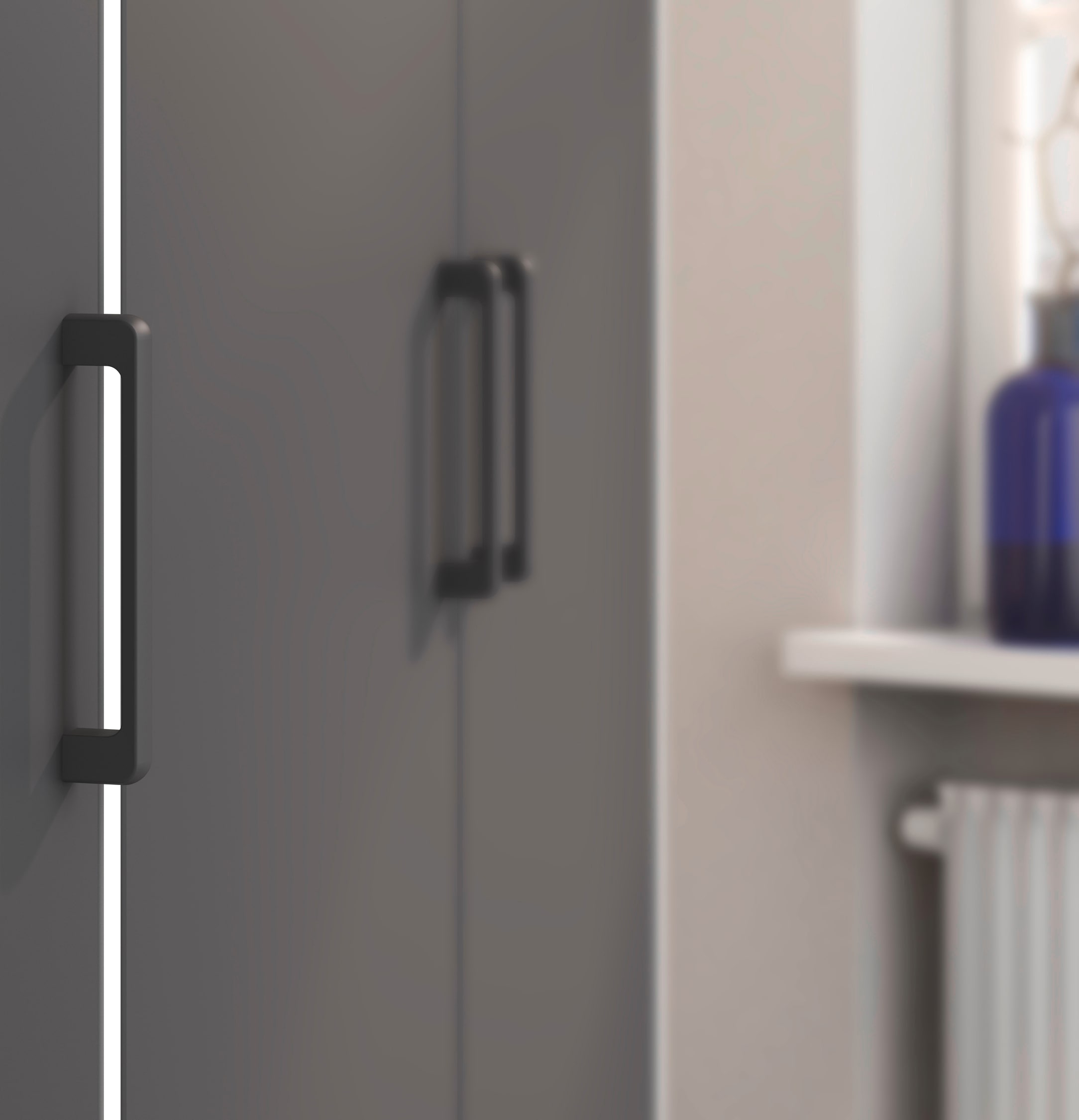 rauch Drehtürenschrank »Kleiderschrank Schrank Garderobe Wäscheschrank VOYAGER«, (in 3 verschiedenen Ausstattungen BASIC/CLASSIC/PREMIUM), mit modernen Griffen in Graumetallic, inkl. Schubkästen und Spiegel
