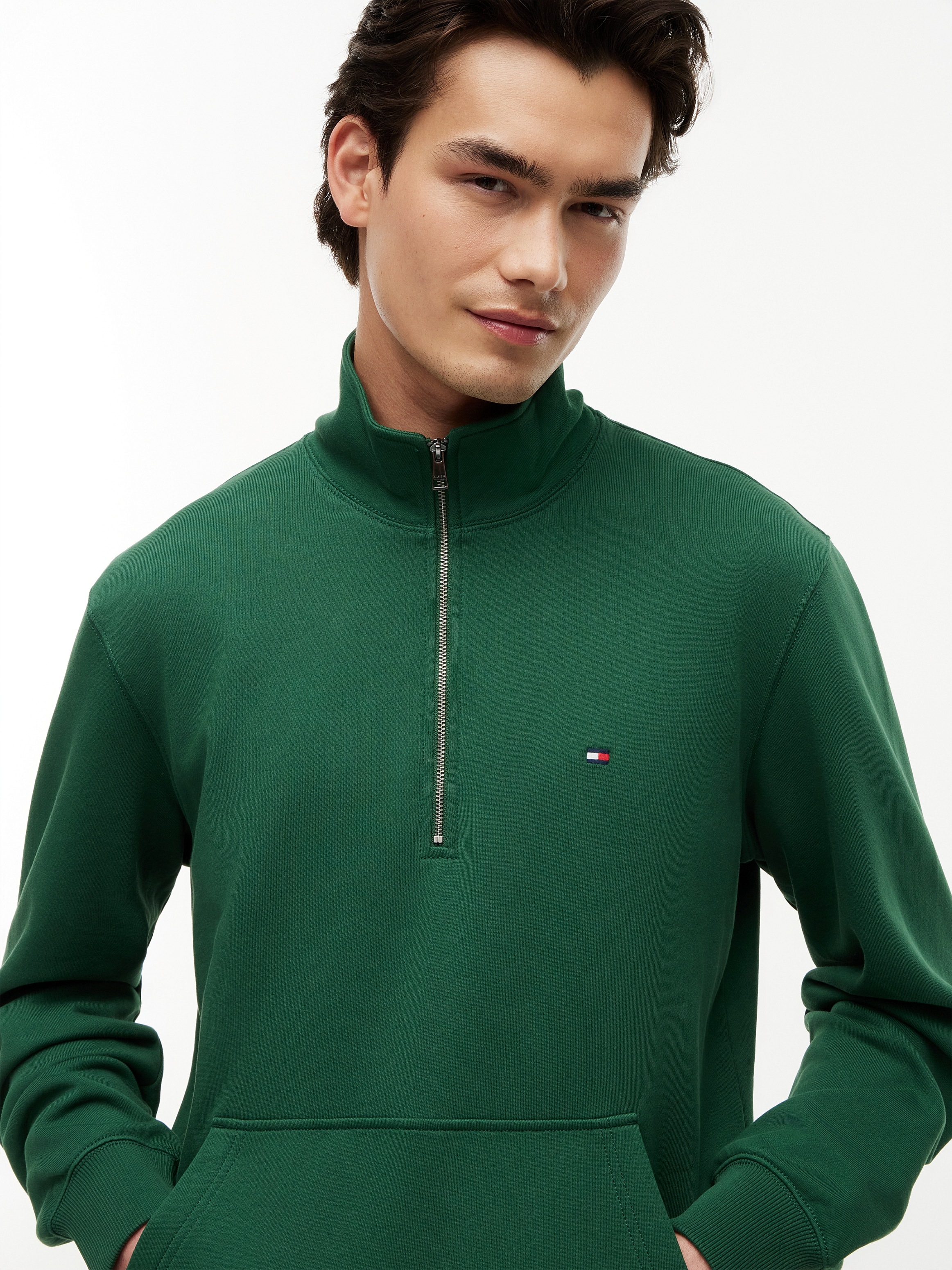 Tommy Hilfiger Sweatshirt »ESSENTIAL TERRY NEW 1/4 ZIP«, Quarter-Zip aus Terry mit Flag
