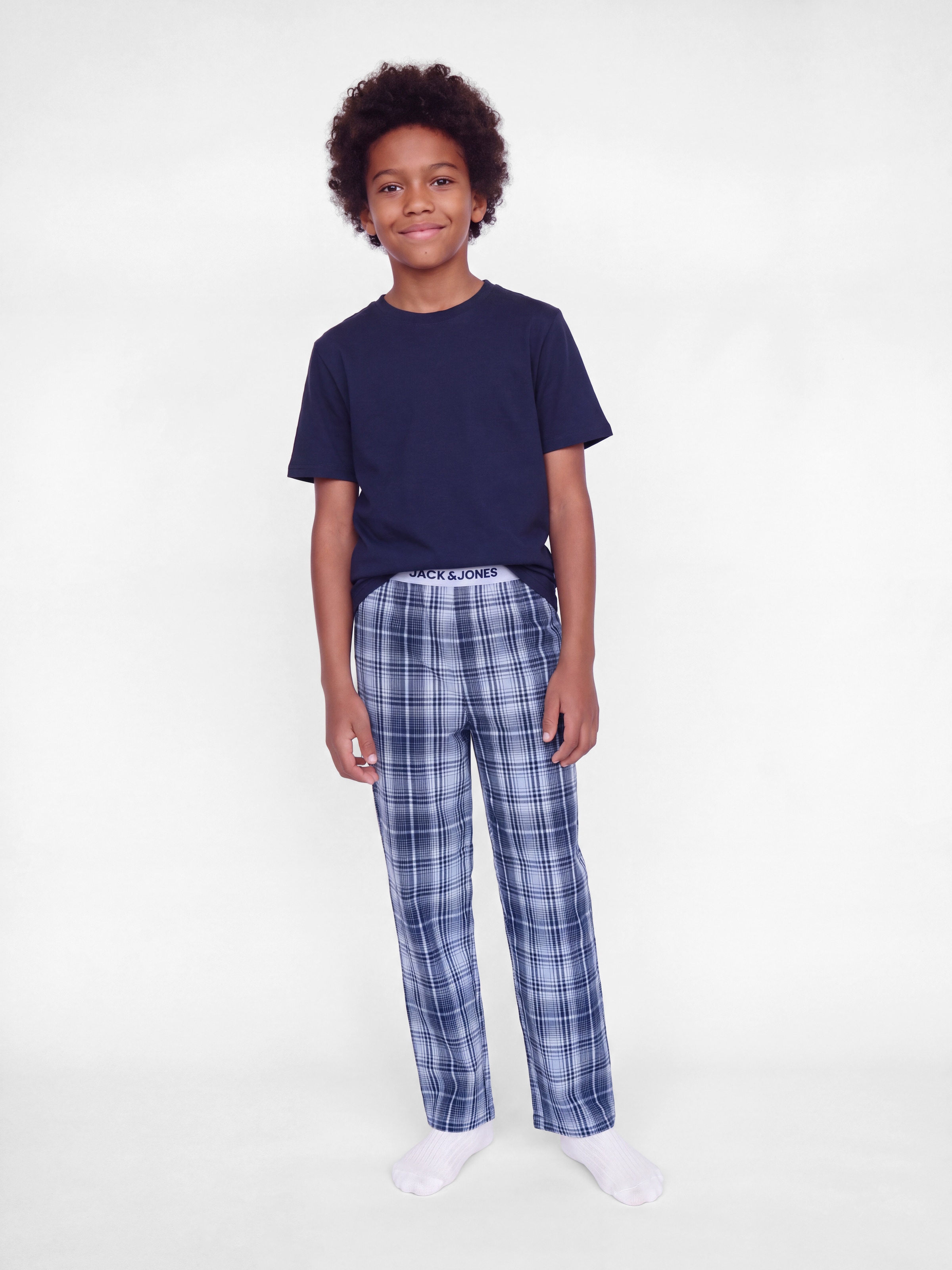 Jack & Jones Junior Schlafanzug »JACLUCA SS TEE AND WOVEN PANTS GIF JNR« Set, 2 Baumwolle, normal geschnitten