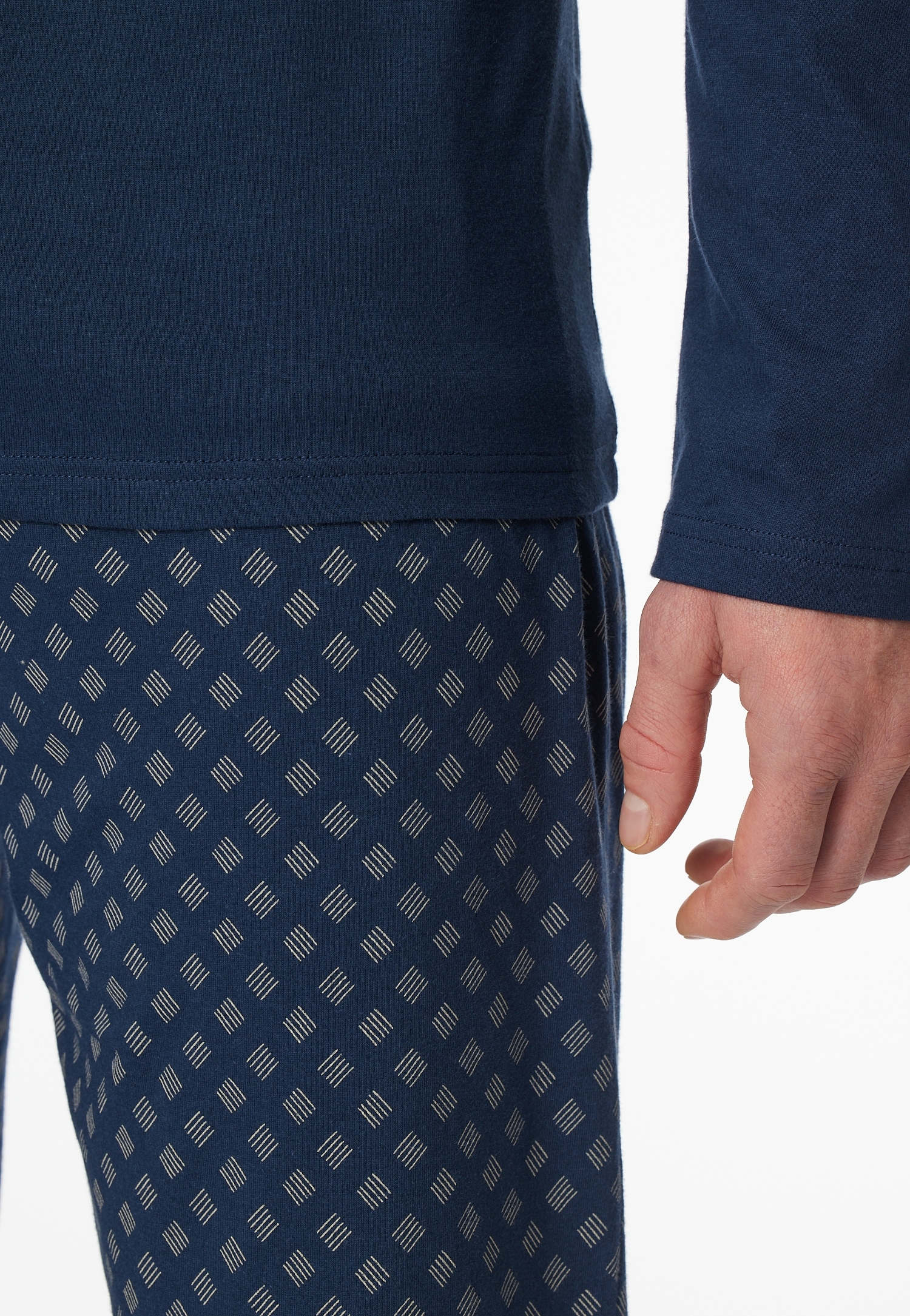 Schiesser Schlafanzug »"Casual Essentials"«, (2 tlg.), mit V-Ausschnitt