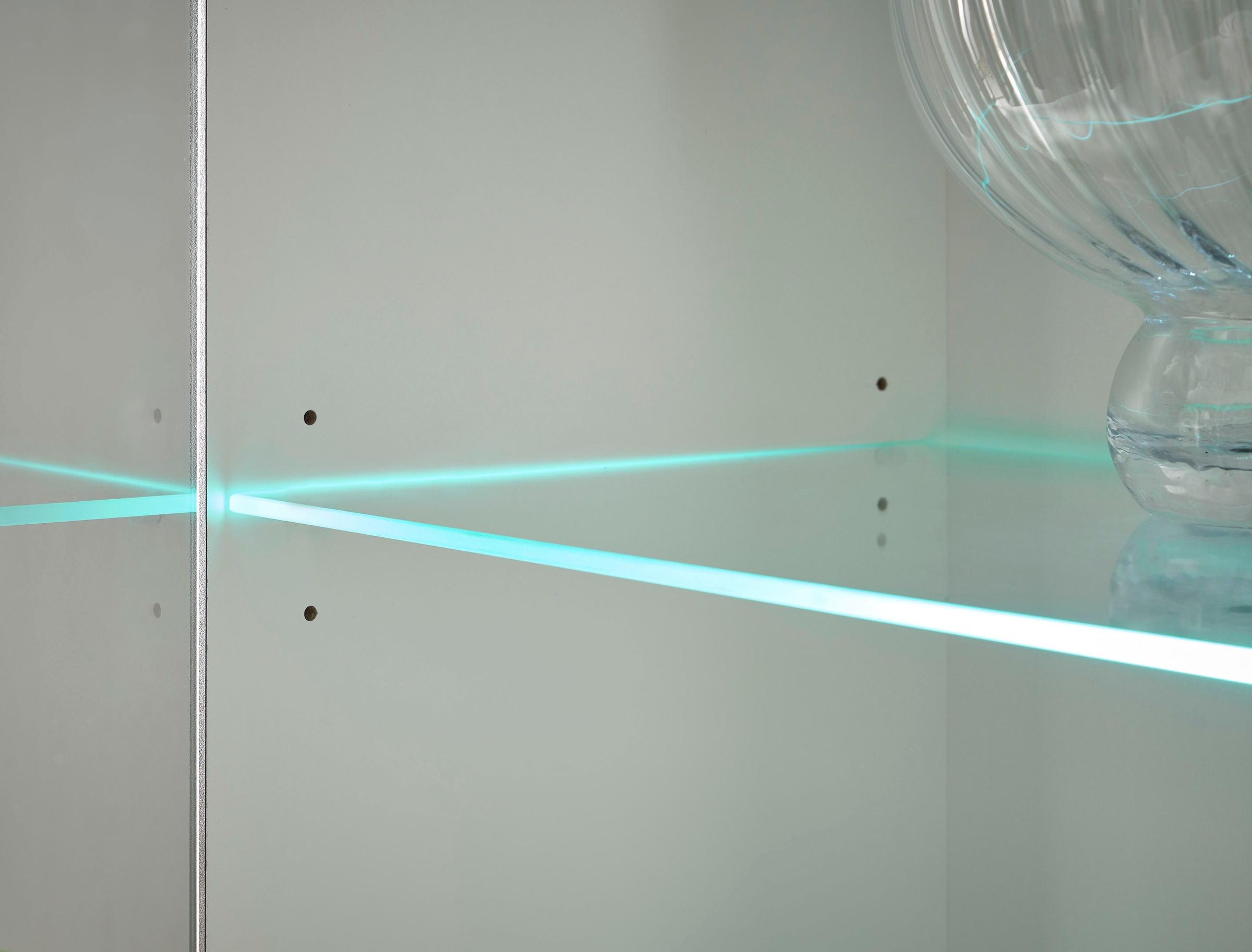 INOSIGN Wohnwand »Cantara, moderne Anbauwand, Wohnzimmer-Set, in Eiche Evoke oder Weiß«, (Set), enthält eine Vitrine, ein Lowboard und zwei Wandboards
