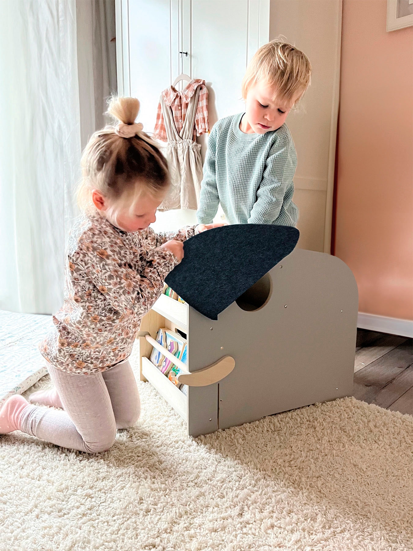 Small Foot Spielzeugtruhe »Wildlife Elefant«, mit Sitz und Rollen