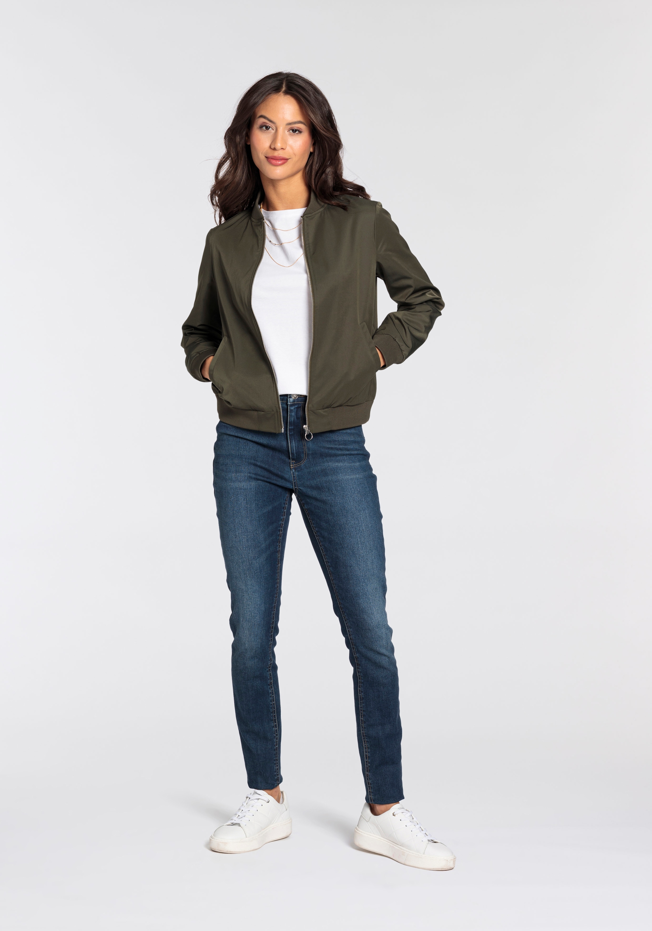 AJC Blouson, modischer Look, mit Rippkragen, praktische Eingrifftaschen