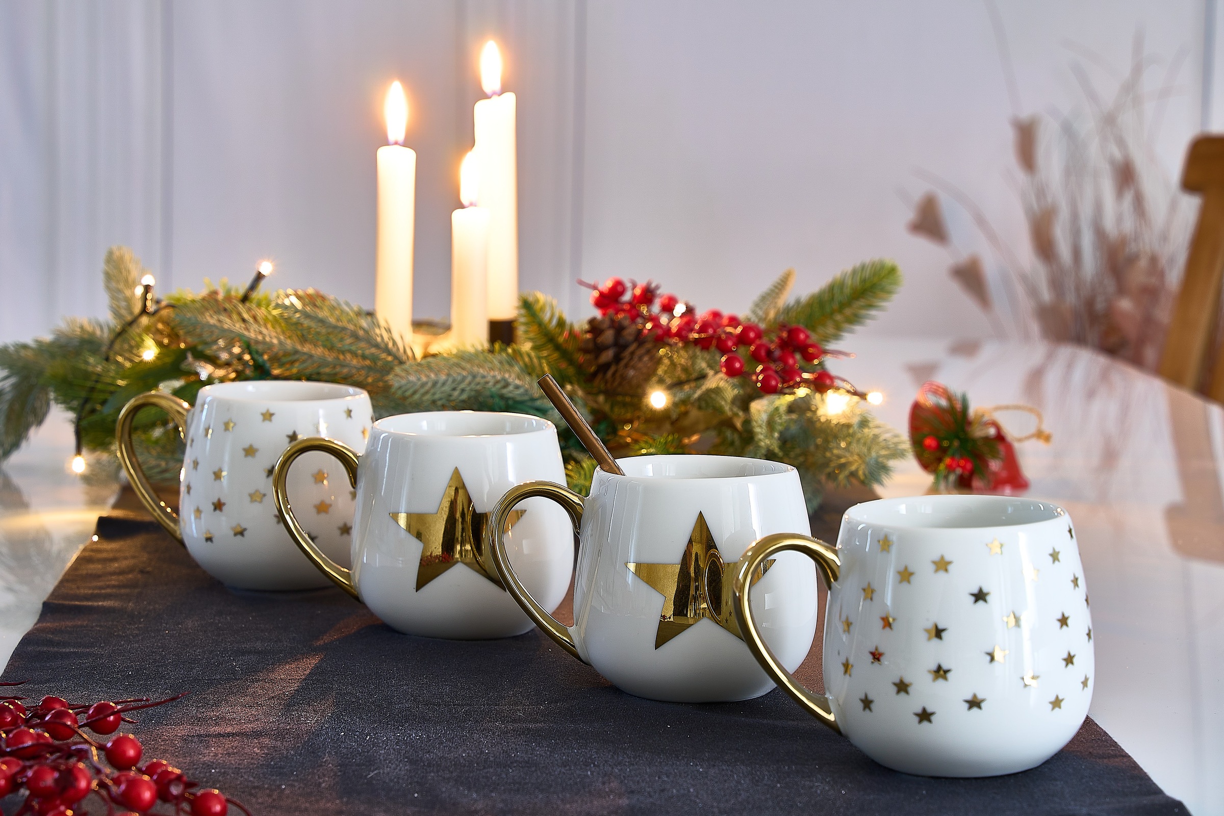 Retsch Arzberg Becher »GOLD STAR« zwei verschiedenen goldenen Sterndekoren günstig online kaufen