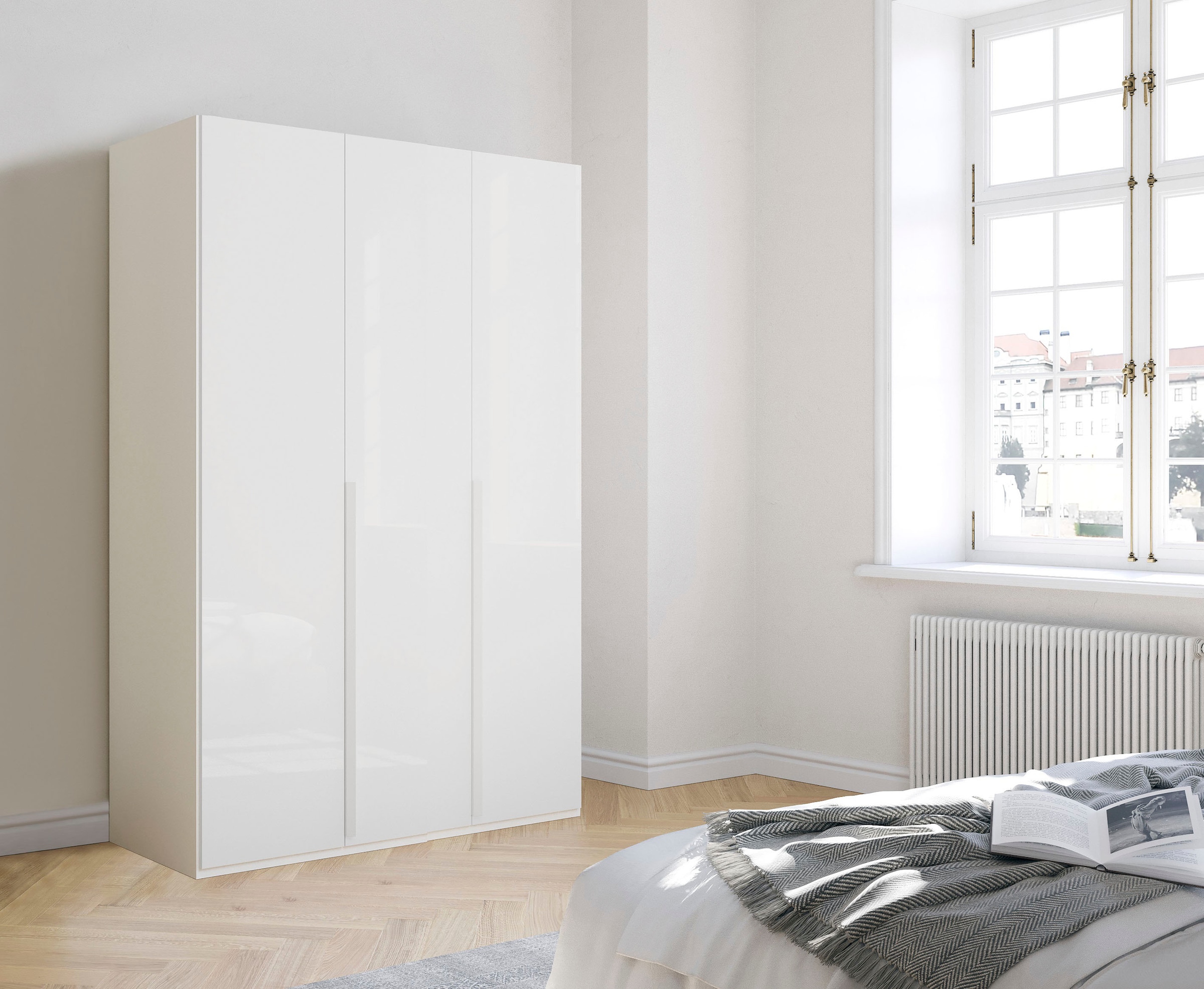 rauch Drehtürenschrank »Purisma« mit Glasfront und umfangreicher Innenausstattung