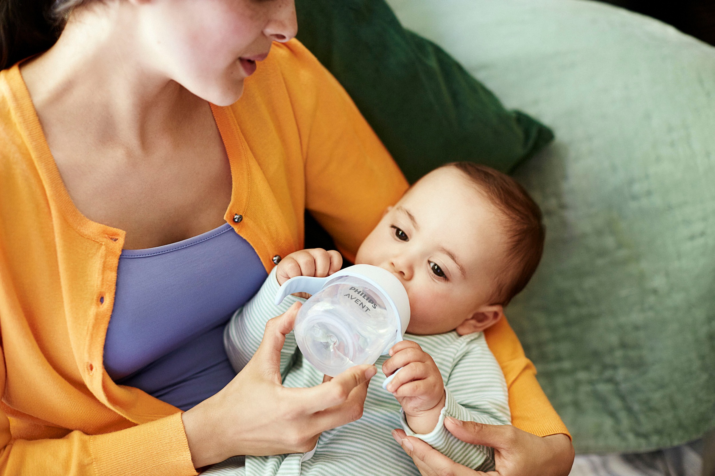 Philips AVENT Babyflasche »Natural Response SCF263/61«, mit Lerngriffen, 125 ml, ab dem 6. Monat