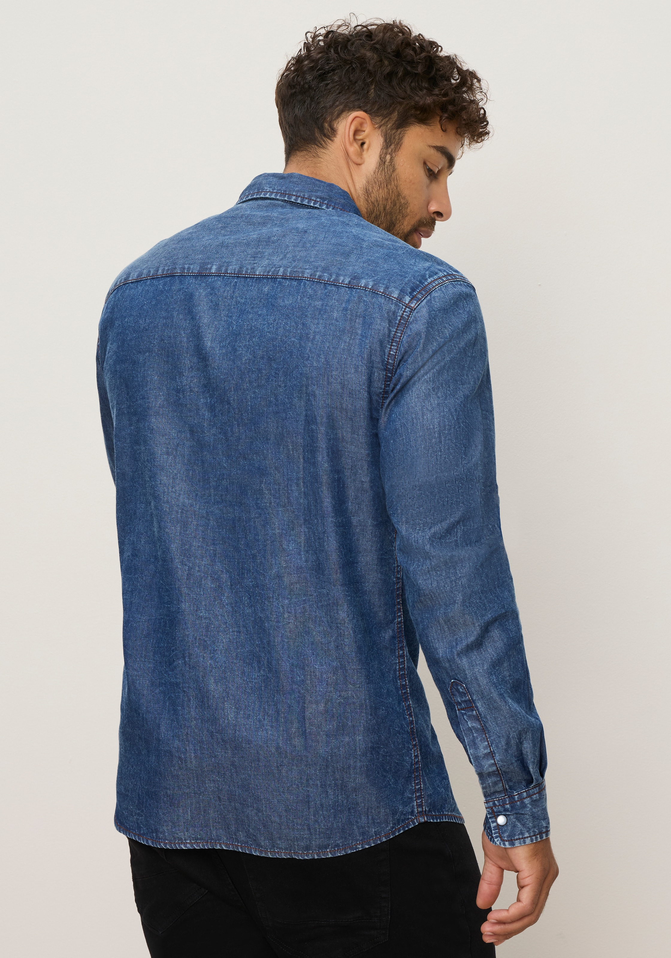 Bruno Banani Jeanshemd »schmal geschnitten« schmale Basic-Passform, aus Baumwolle in Denim-Jeans-Qualität