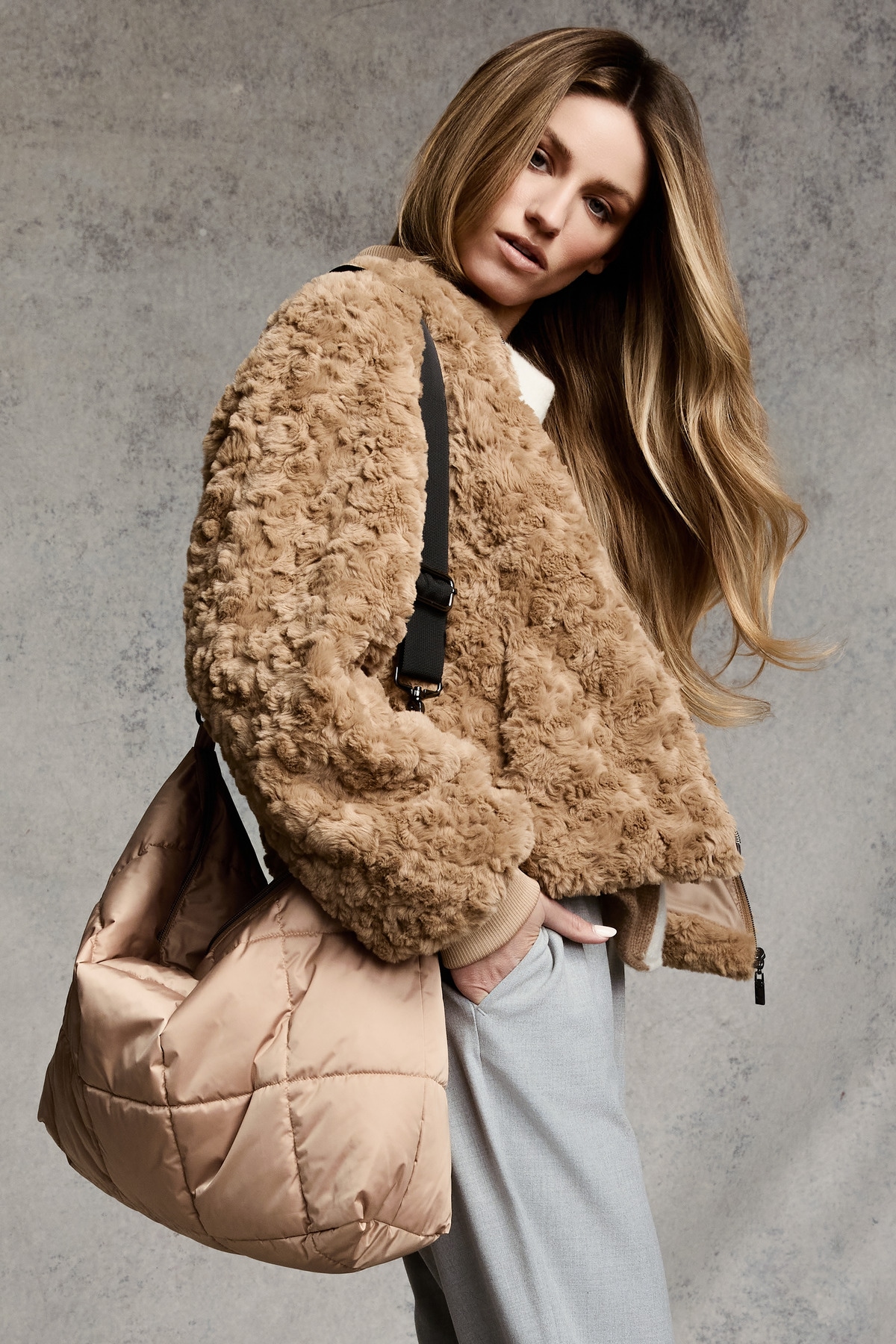Monari Fellimitatjacke »Jacke fake fur« ohne Kapuze Regular fit mit Kunstfell