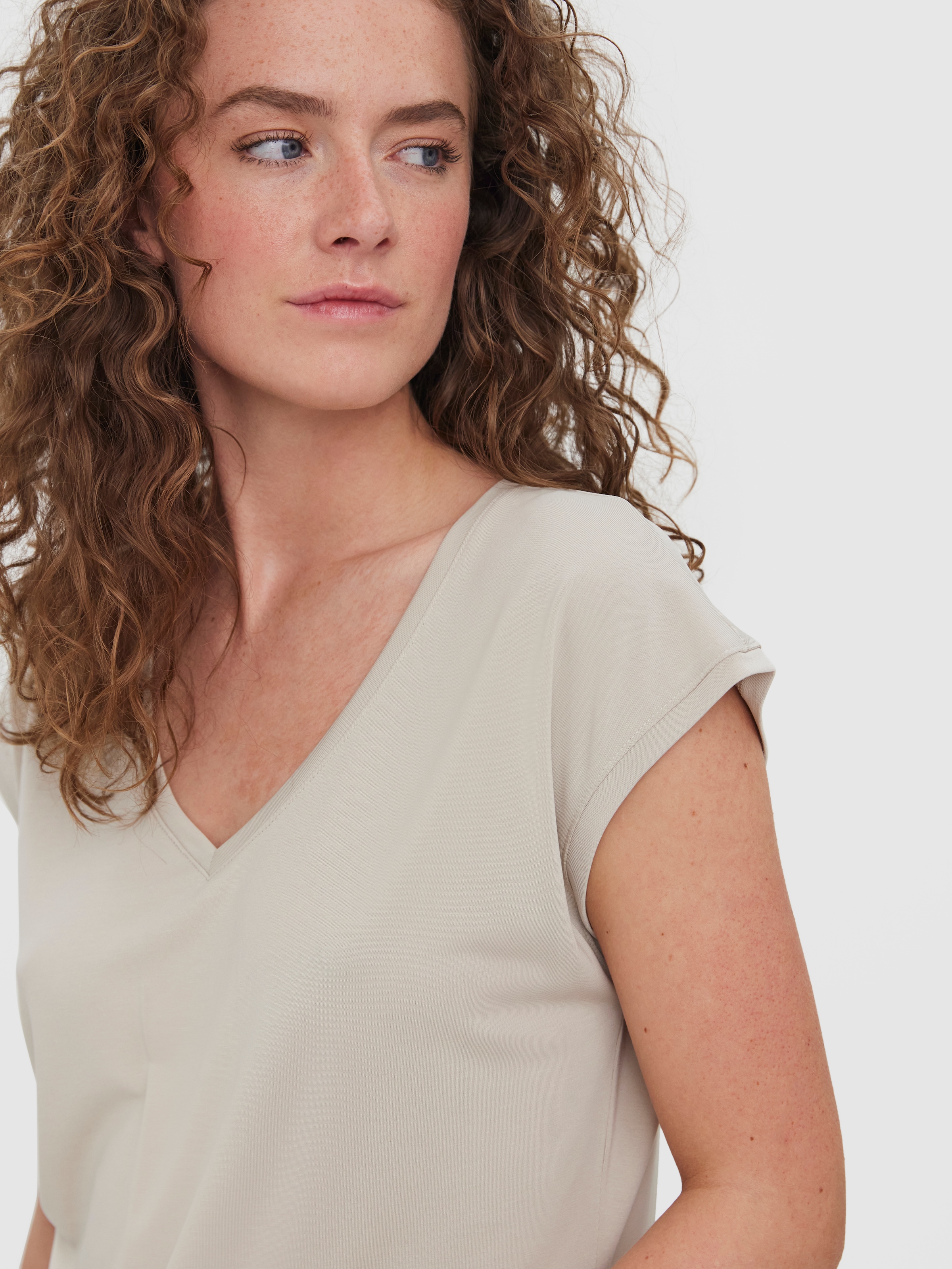 Vero Moda V-Shirt »VMFILLI SS V-NECK TEE GA NOOS«