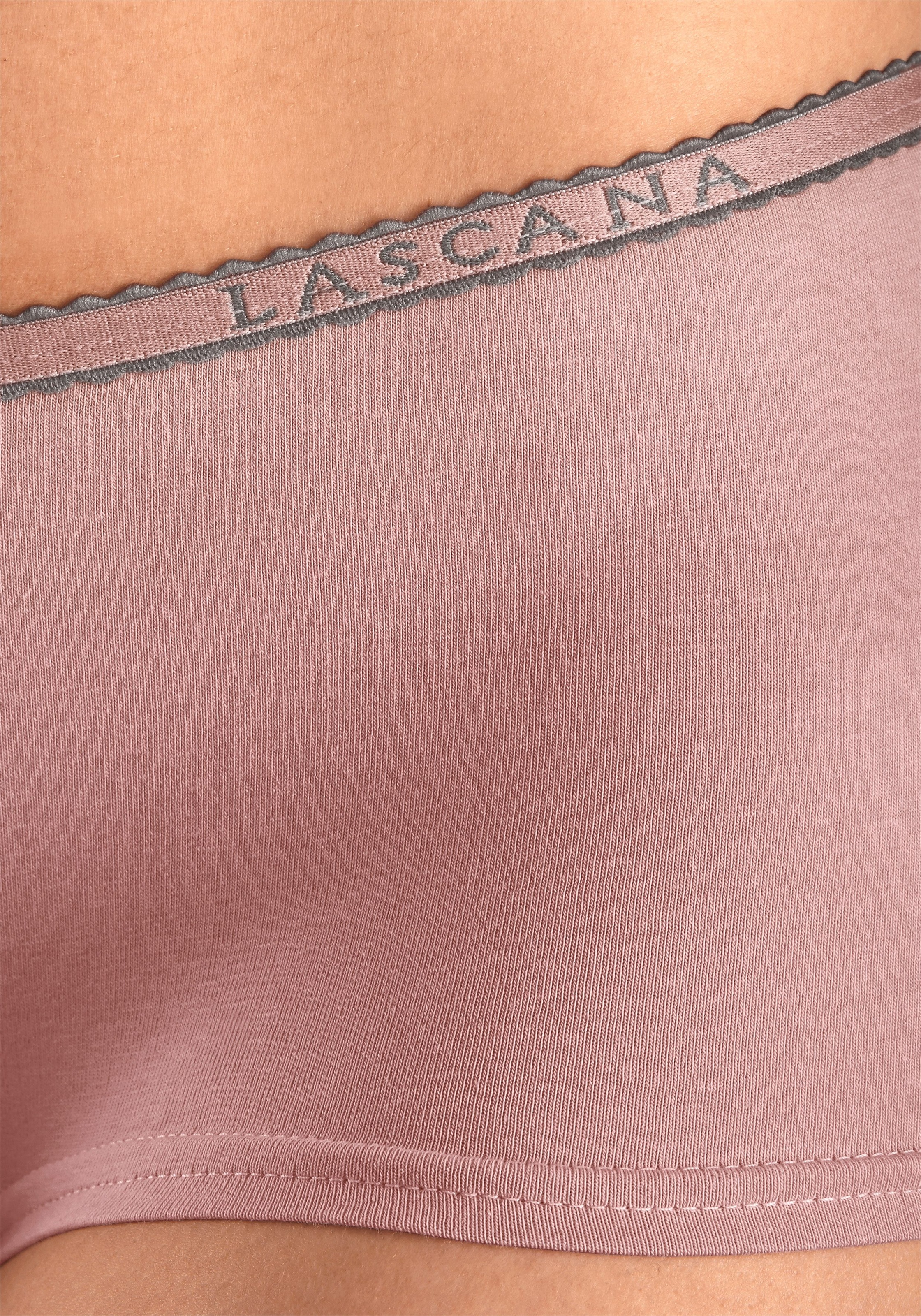 LASCANA Panty, (Packung, 4 St.), aus elastischer Baumwoll-Qualität