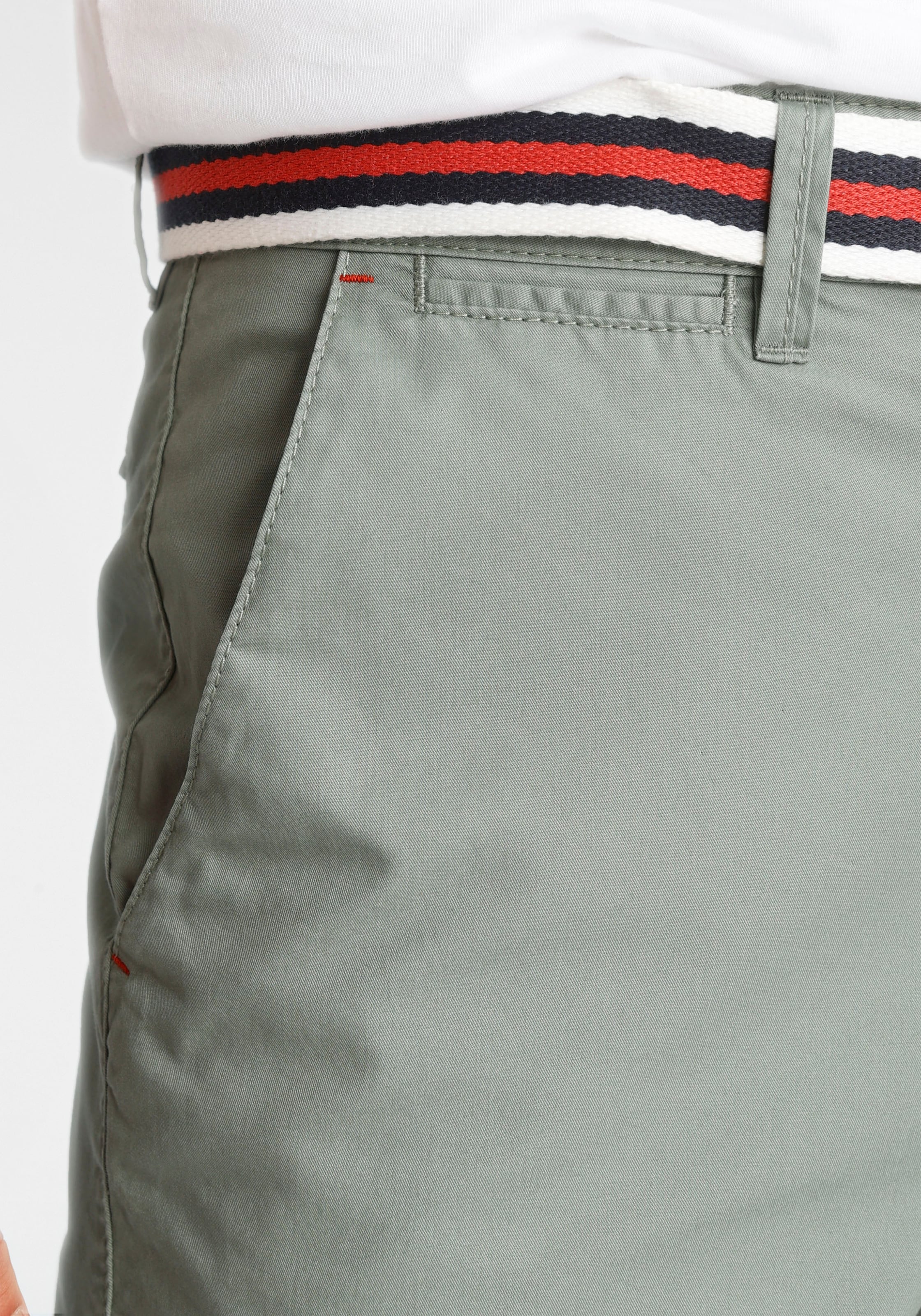 4. Bild von TOM TAILOR Polo Team Chinoshorts, (mit abnehmbarem Gürtel), in angenehmer Qualität