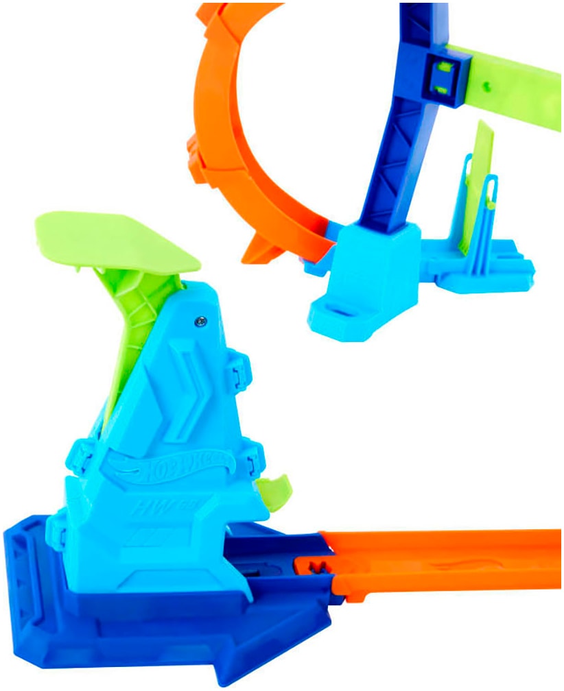 Hot Wheels Autorennbahn »Sprung durch die Spirale«