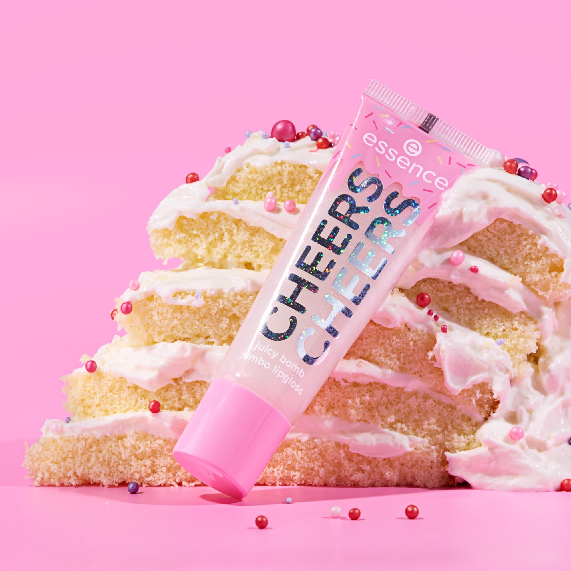 Essence Lipgloss »SAY IT WITH JUICY CHEERS juicy bomb jumbo lipgloss«