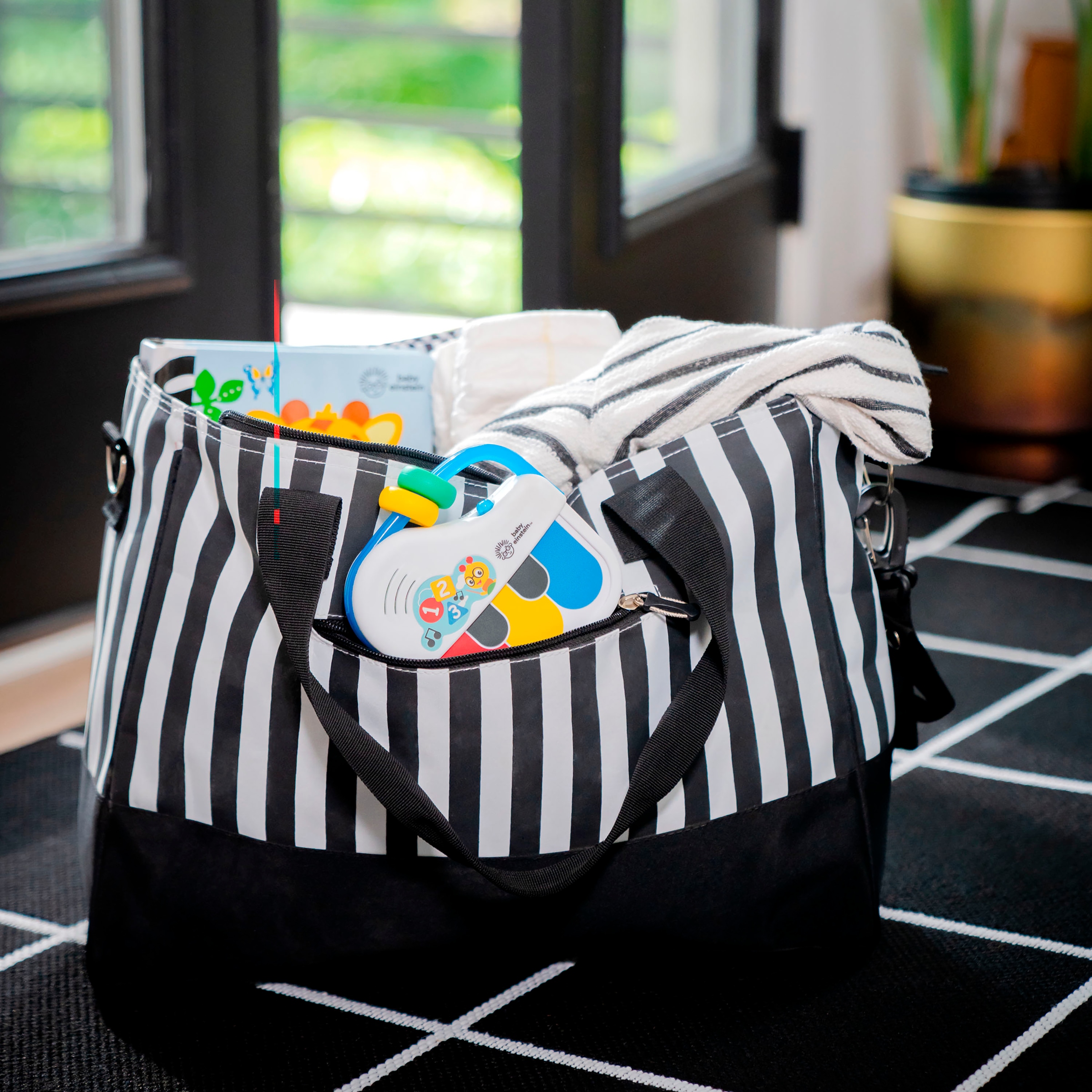 Baby Einstein Spielzeug-Musikinstrument »Petit Piano Musical Toy«, mit Sound