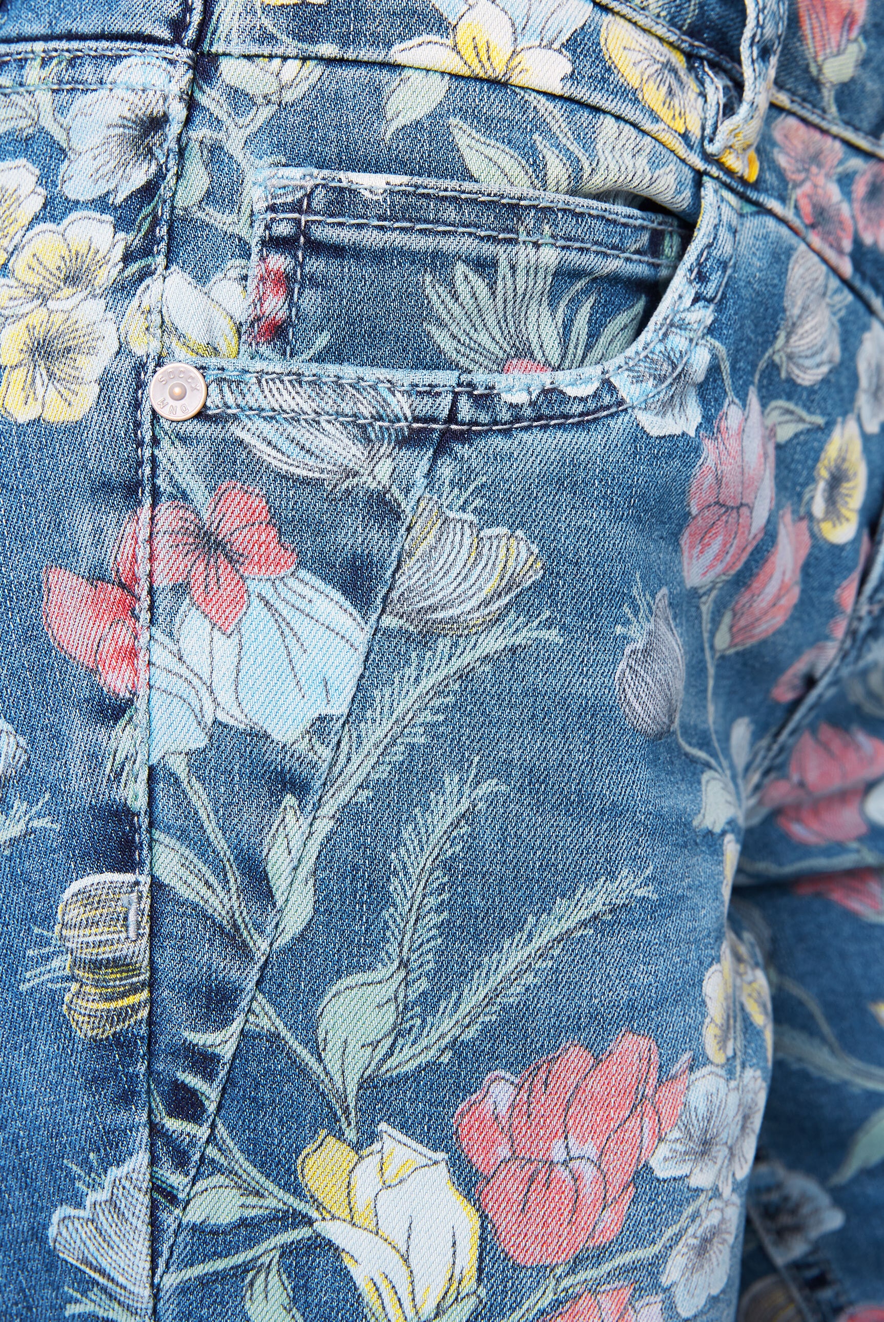SOCCX Slim-fit-Jeans, mit sichtbarer Knopfleiste