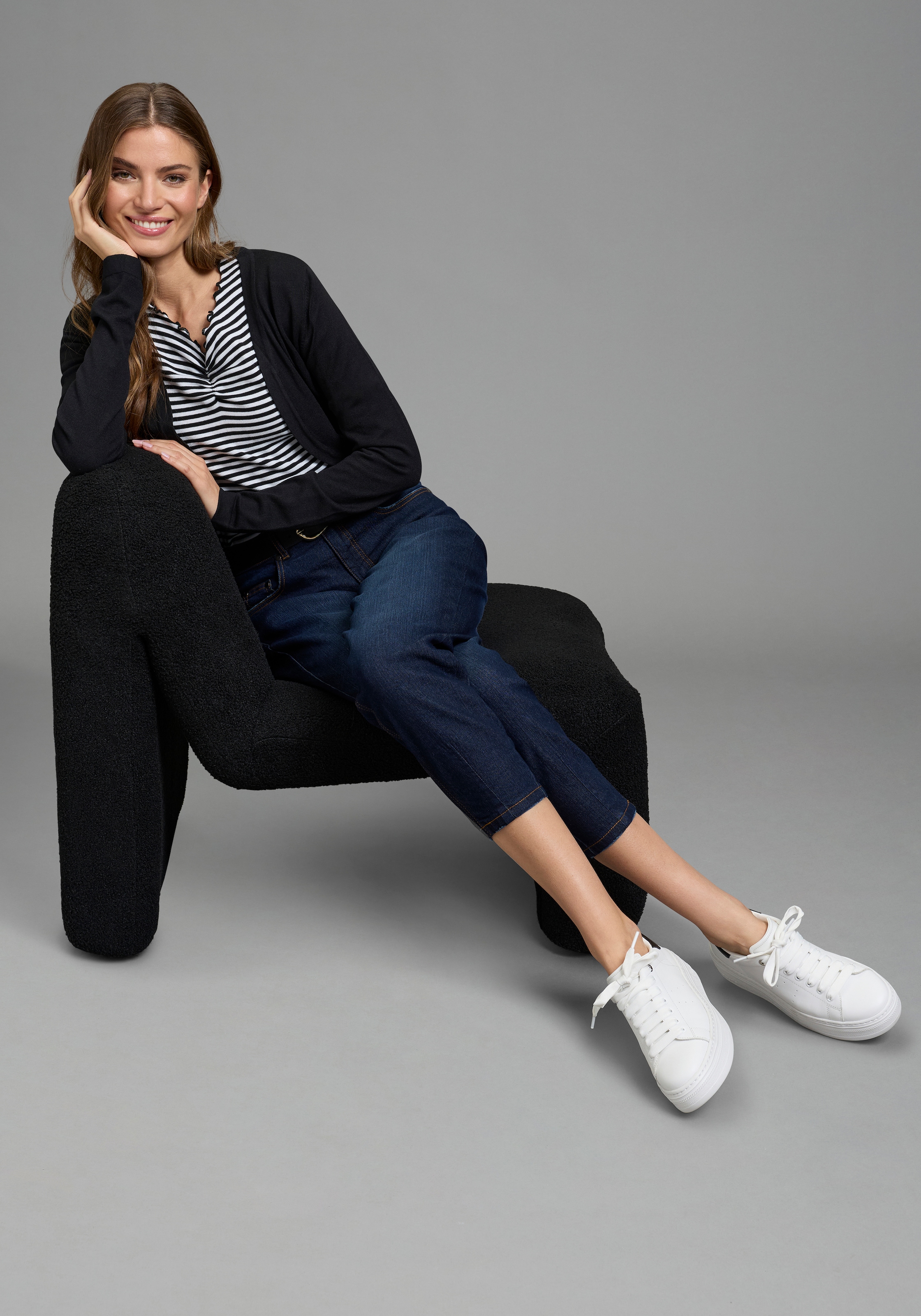 Laura Scott Bolero mit femininer, figurschmeichelnder Silhouette