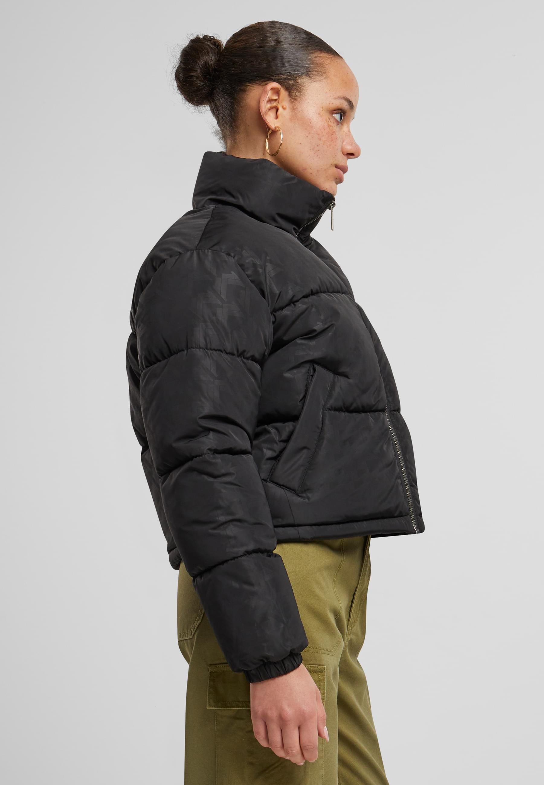 Karl Kani Winterjacke »Karl Kani Karl Kani OG AOP Crop Puffer Jacket« 1 Stk. tlg. ohne Kapuze