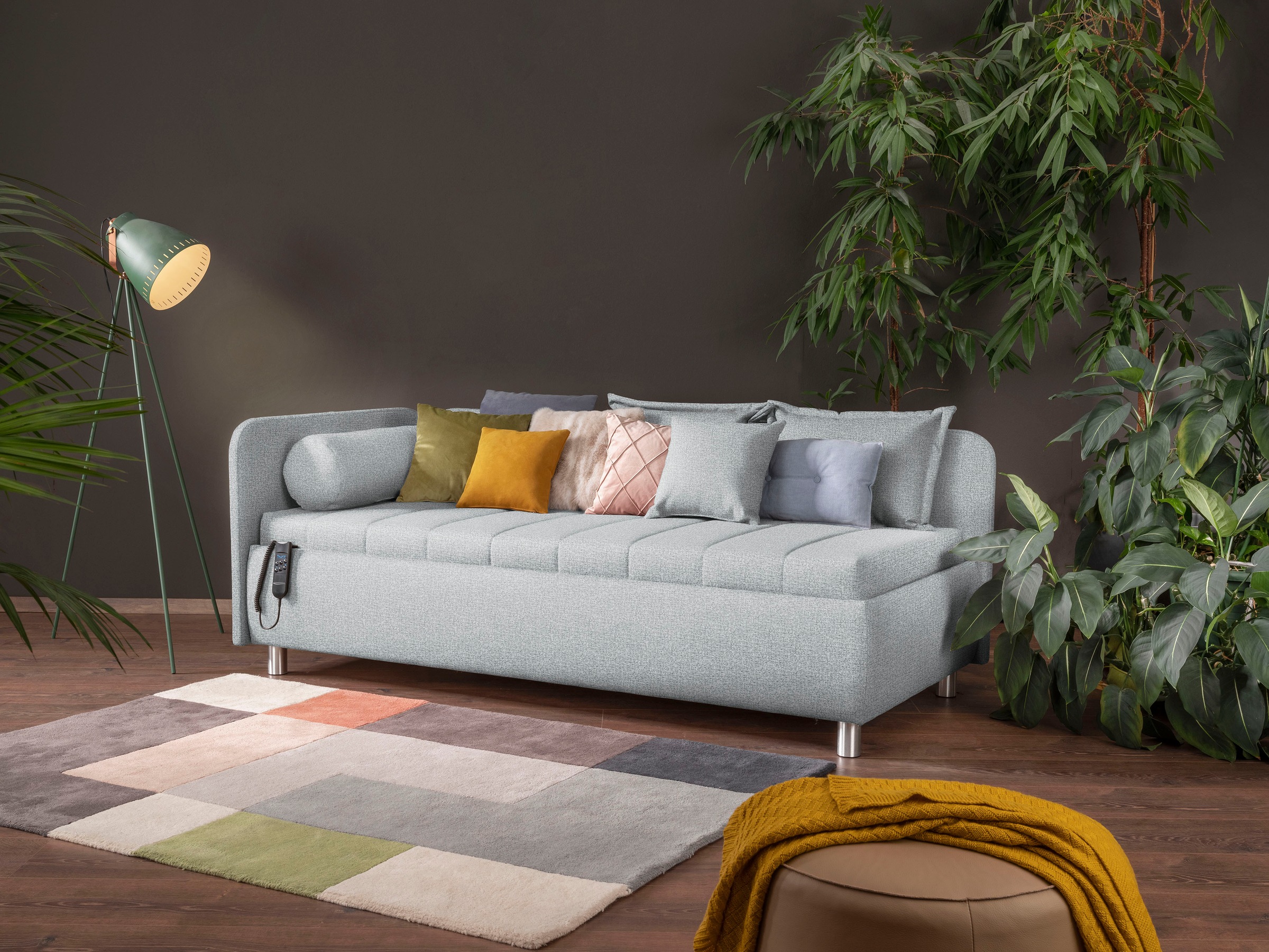 alina Schlafsofa »Kiana«, Liegefläche 90/200 cm oder 100/200 cm, Bettkasten, Zierkissen-Set