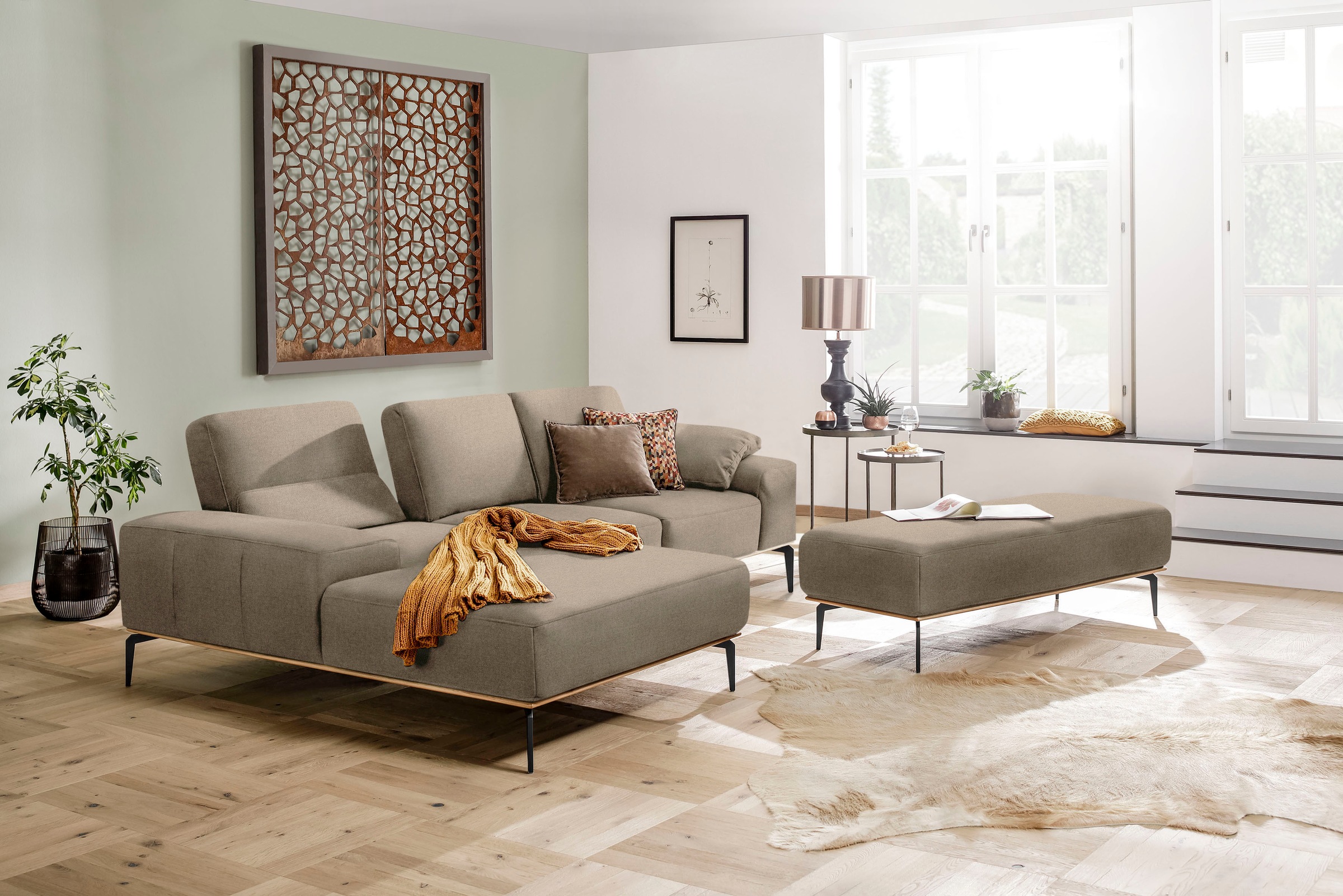 W.SCHILLIG Ecksofa »run, Designsofa mit tollem Sitzkomfort, bequem, L-Form«, mit Holzsockel, Füße in Schwarz pulverbeschichtet, Breite 279 cm