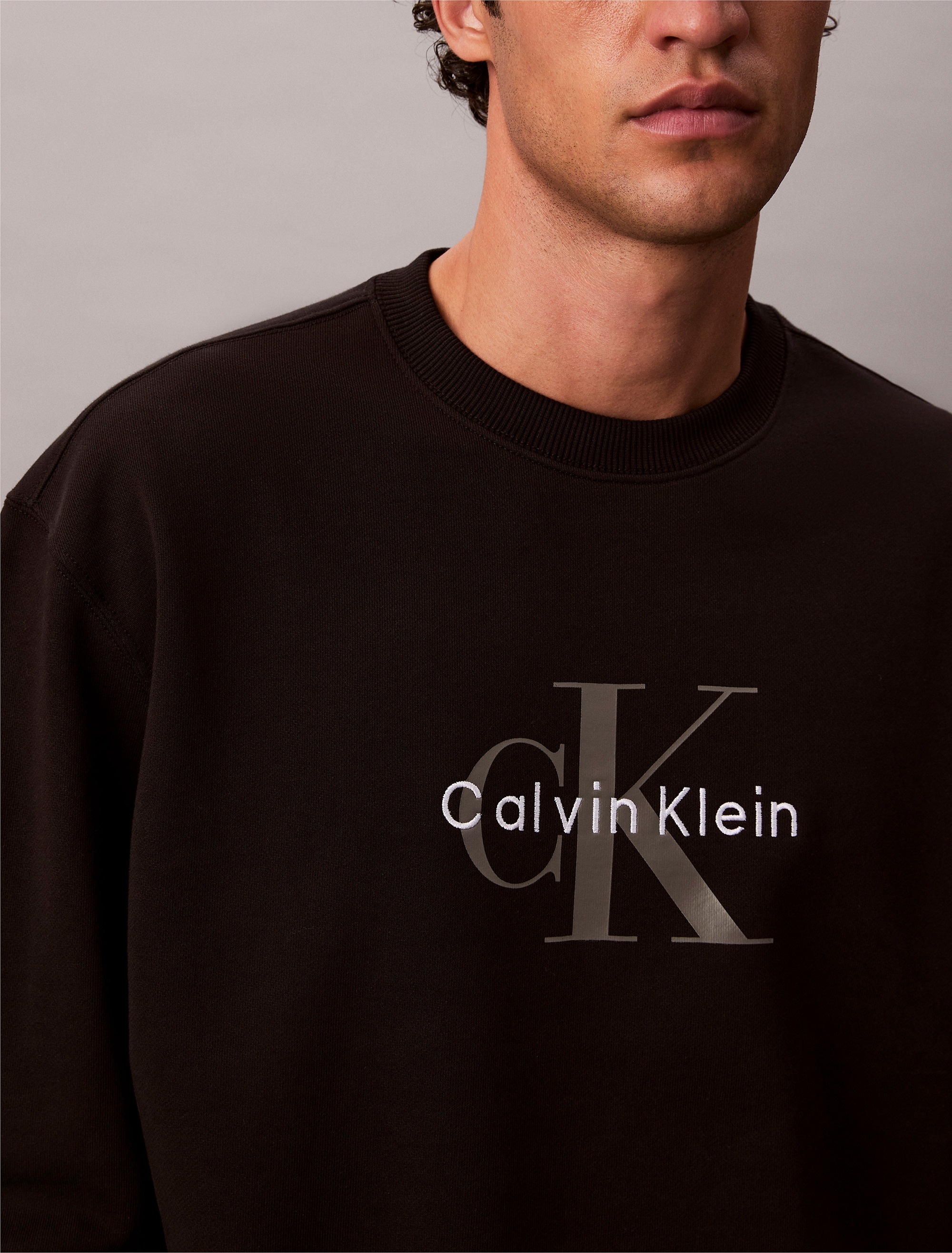 Calvin Klein Jeans Sweatshirt »LS EU 350TERRY MONOLOGO CN SWTSH«, Rundhalsausschnitt, regular fit