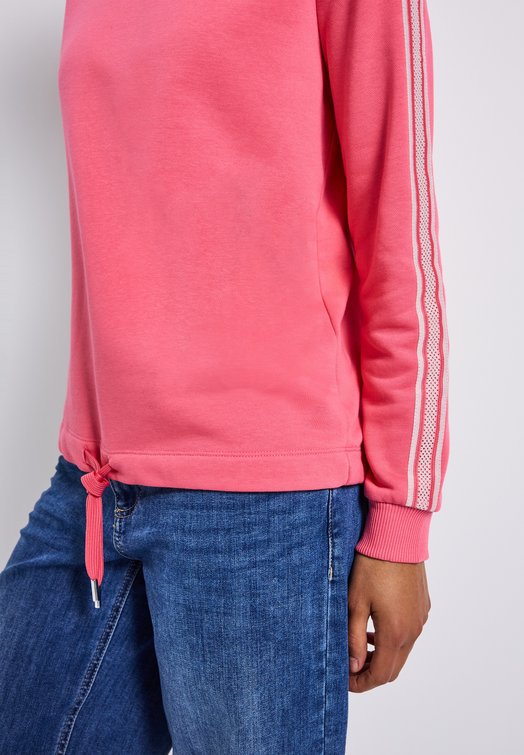 STREET ONE Hoodie, mit Gallonstreifen und Tunnelzug am Saum
