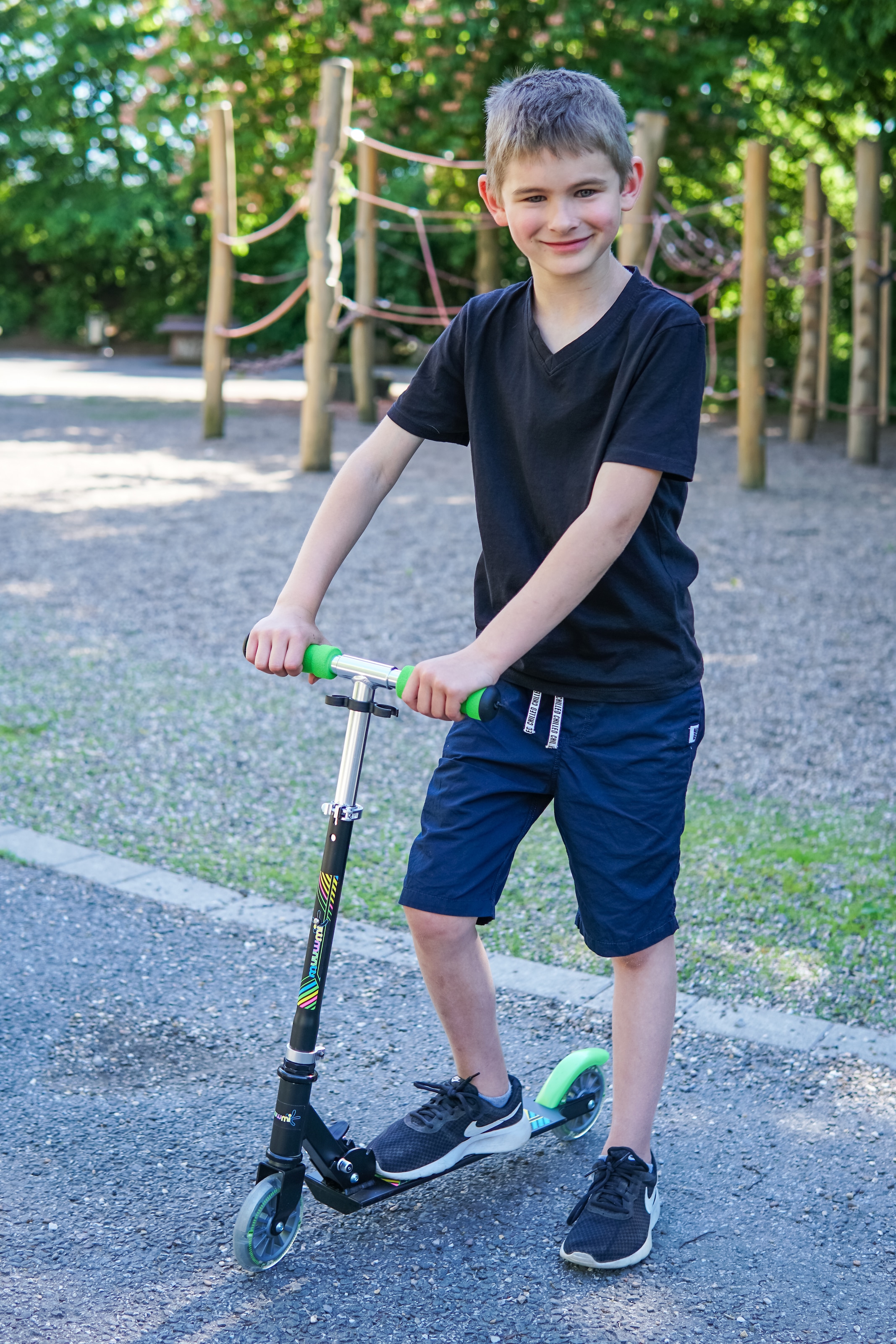 Muuwmi Scooter »Aluminium Scooter 125 mm mit Leuchtrollen«