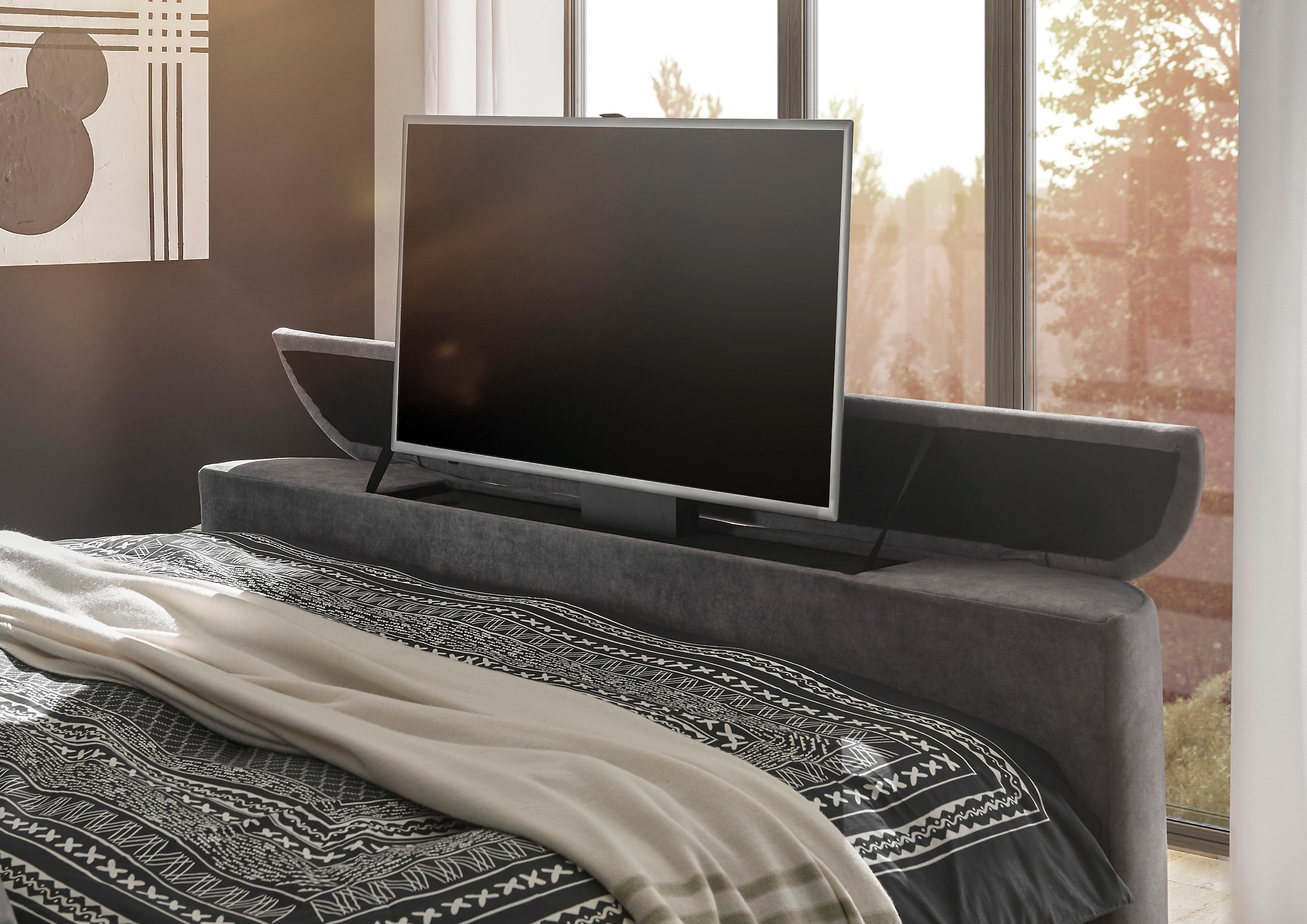 ED EXCITING DESIGN Boxspringbett »Dallas«,  inkl. Topper, LED-Beleuchtung, TV Halterung (bis 40 Zoll) und 2 Bettkästen