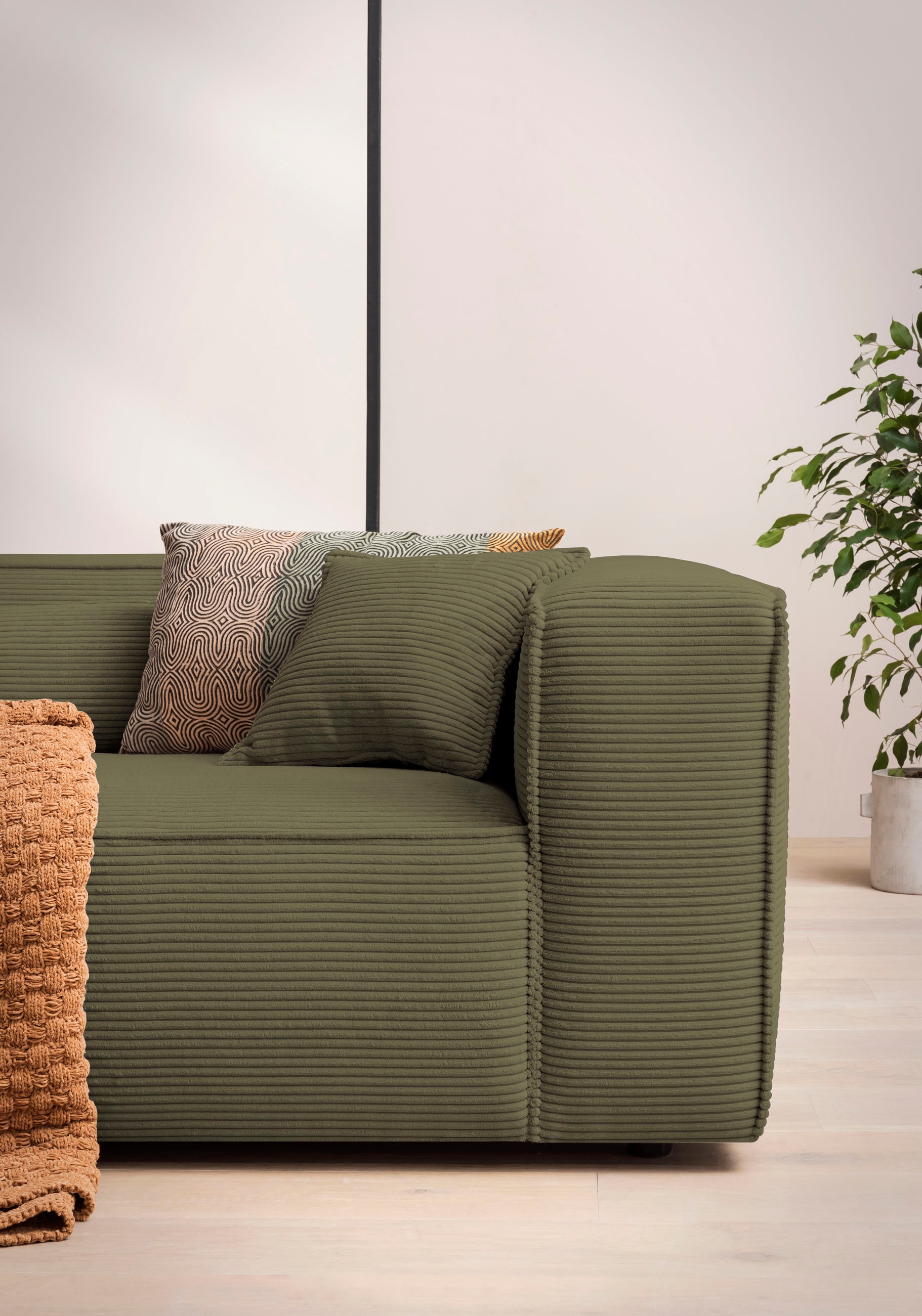 LeGer Home by Lena Gercke Polsterecke »PIARA XXL, L-Form mit Schlaffunktion, Big-Sofa in Cord o. Leinenoptik«, Hocker stellbar zum Schlafsofa (Krokodilverbinder), tiefe Sitzfläche