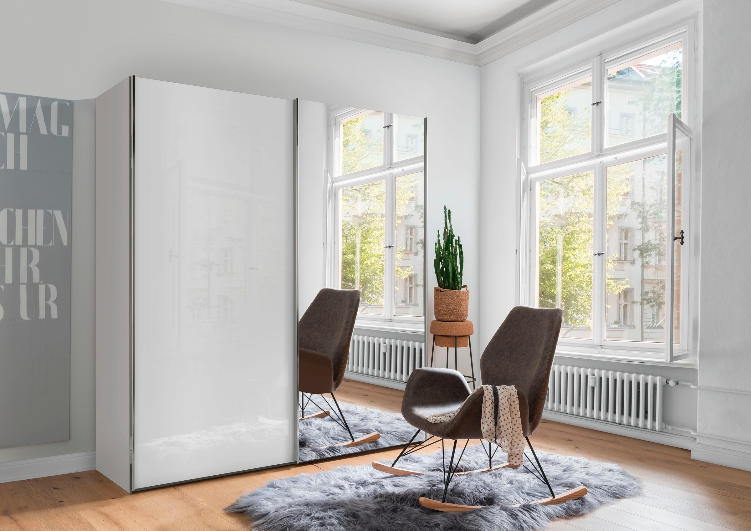 WIEMANN Schwebetürenschrank »Monaco« mit Glasfront sowie hochwertigen Beschlägen