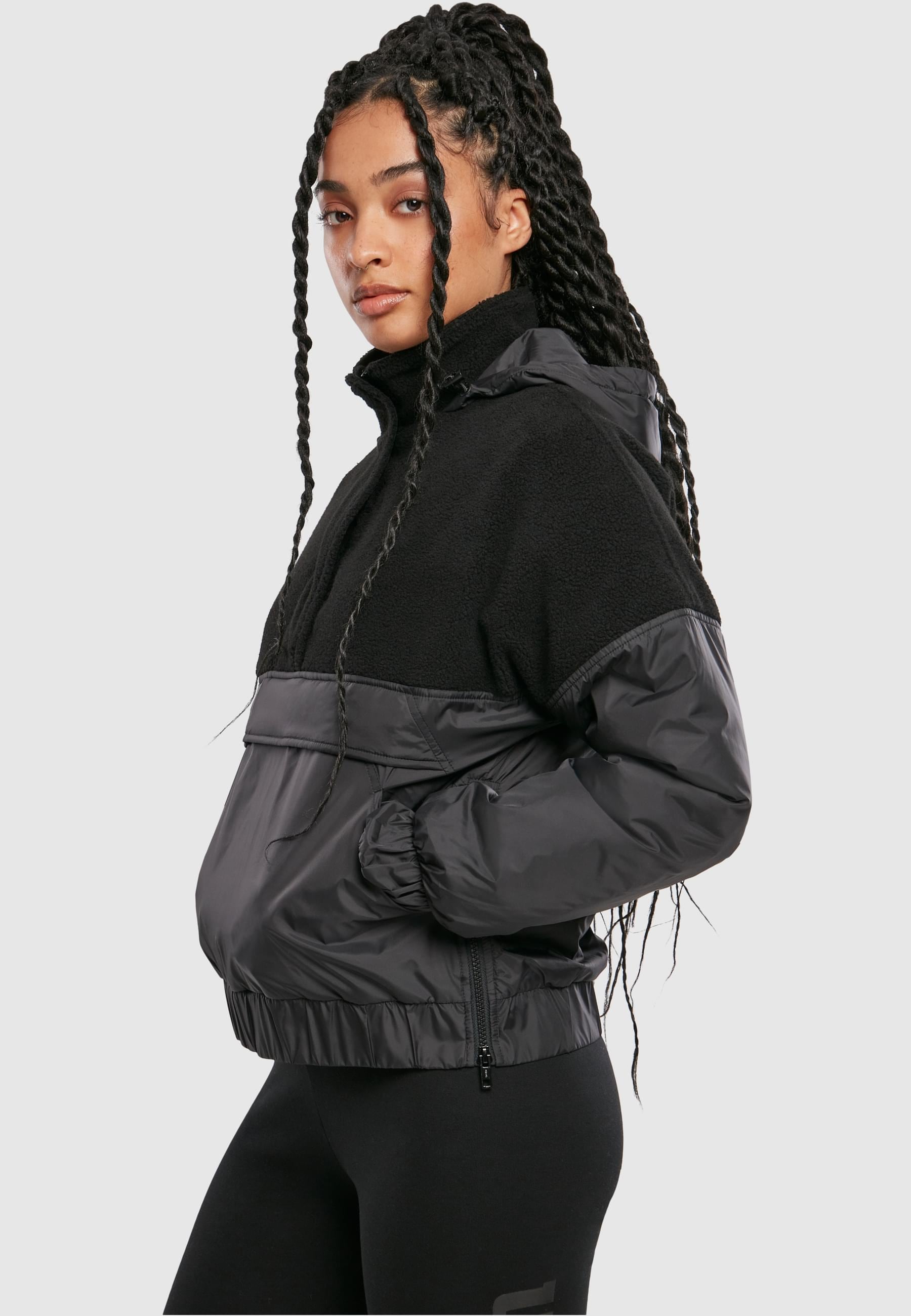 URBAN CLASSICS Winterjacke »Urban Classics Damen Ladies Sherpa Mix Pull Over Jacket« 1 Stk. tlg. mit Kapuze