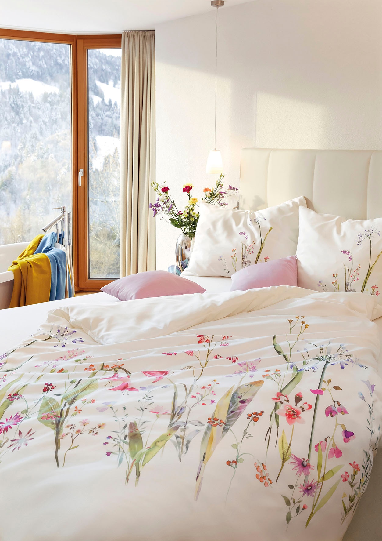 Hefel Wendebettwäsche »Trend in Gr. 135x200 oder 155x220 cm«, Bettwäsche aus TENCEL™, geblümte Bettwäsche mit Reißverschluss