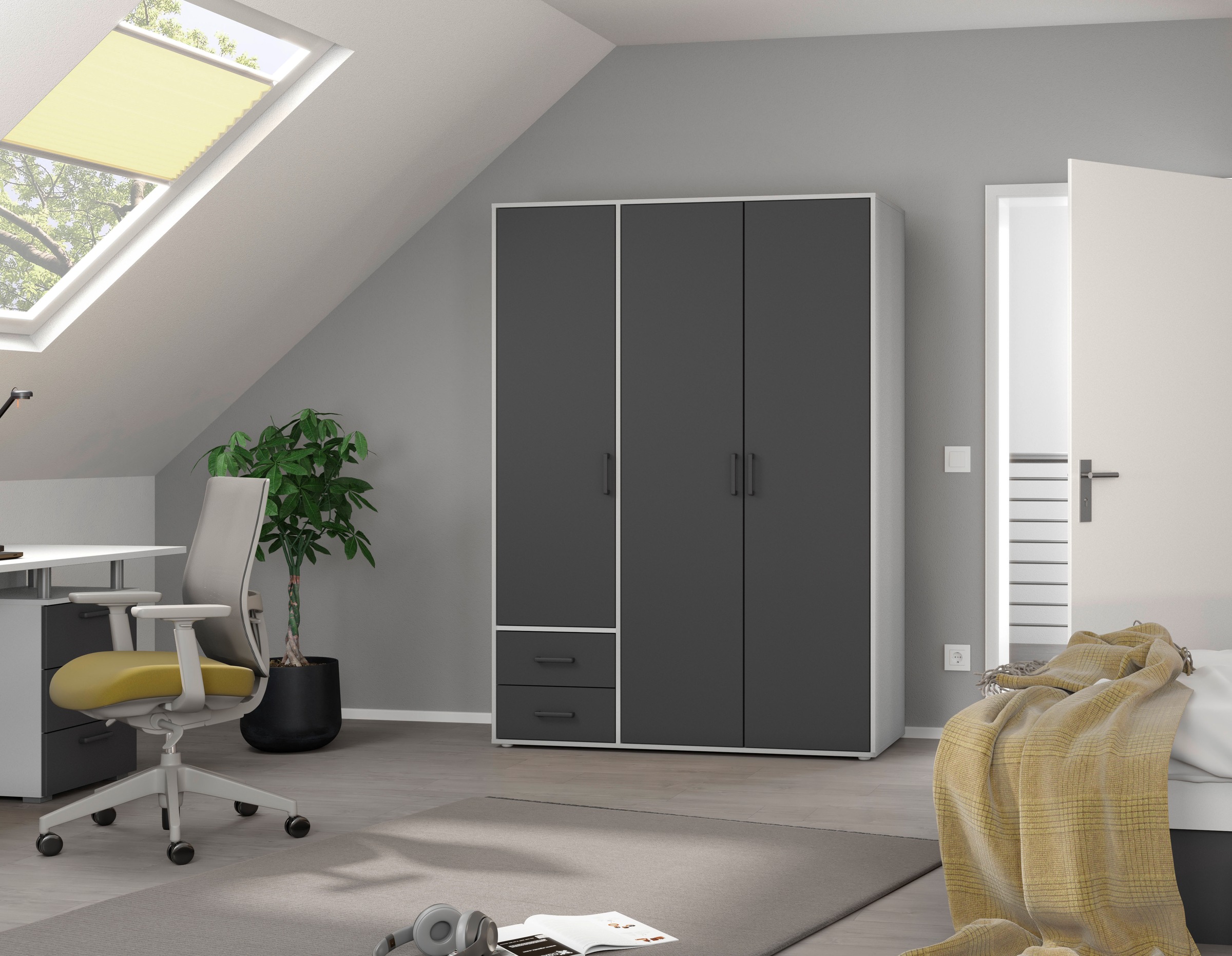 rauch Drehtürenschrank »Kleiderschrank Schrank Garderobe Wäscheschrank VOYAGER«, (in 3 verschiedenen Ausstattungen BASIC/CLASSIC/PREMIUM), moderne Griffe in Graumetallic mit Außenschubkästen MADE IN GERMANY