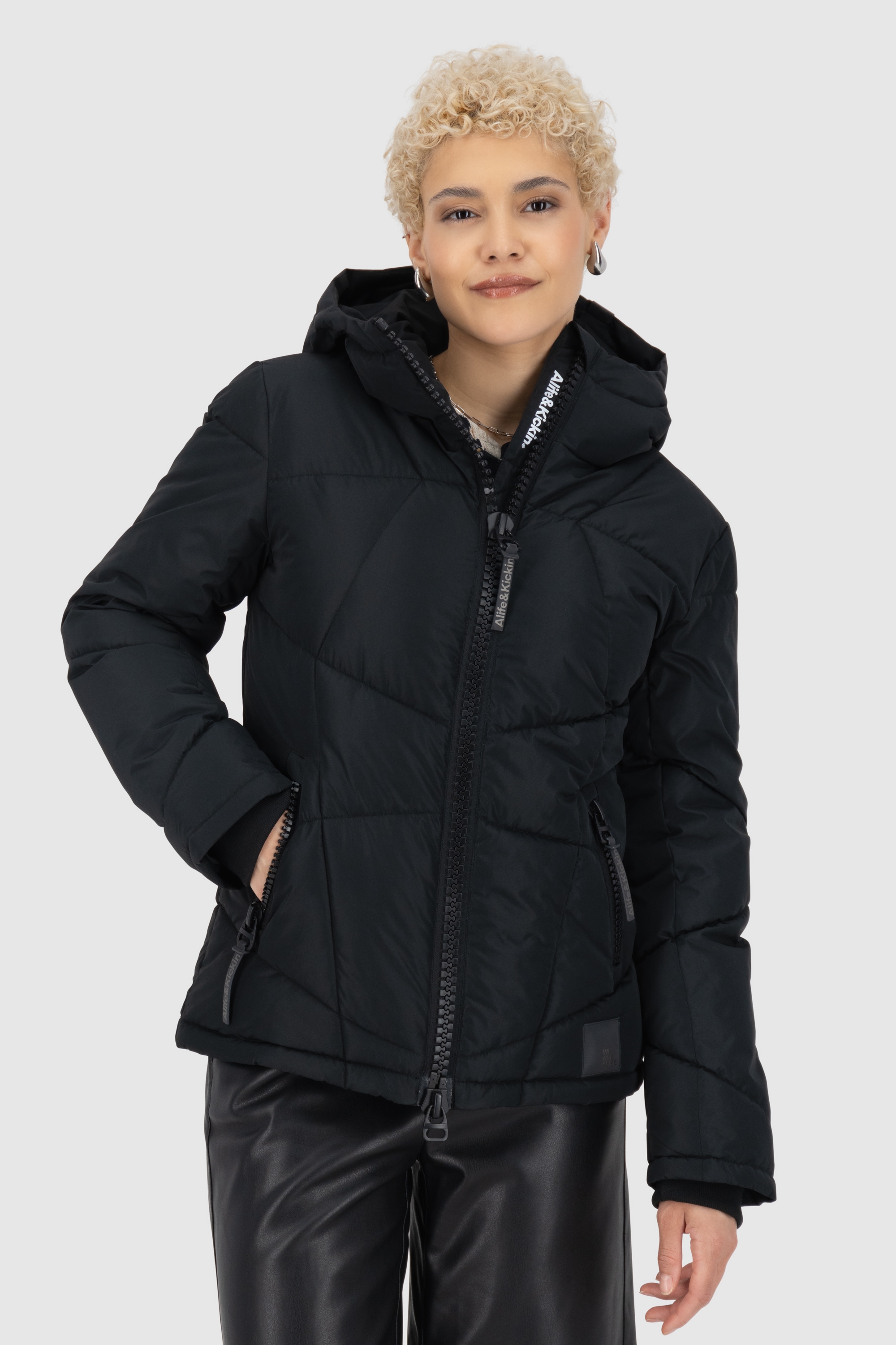Alife & Kickin Winterjacke »Damen KasandraAK A« Kurze warme Jacke mit gefütterter Kapuze, in schmaler Passform