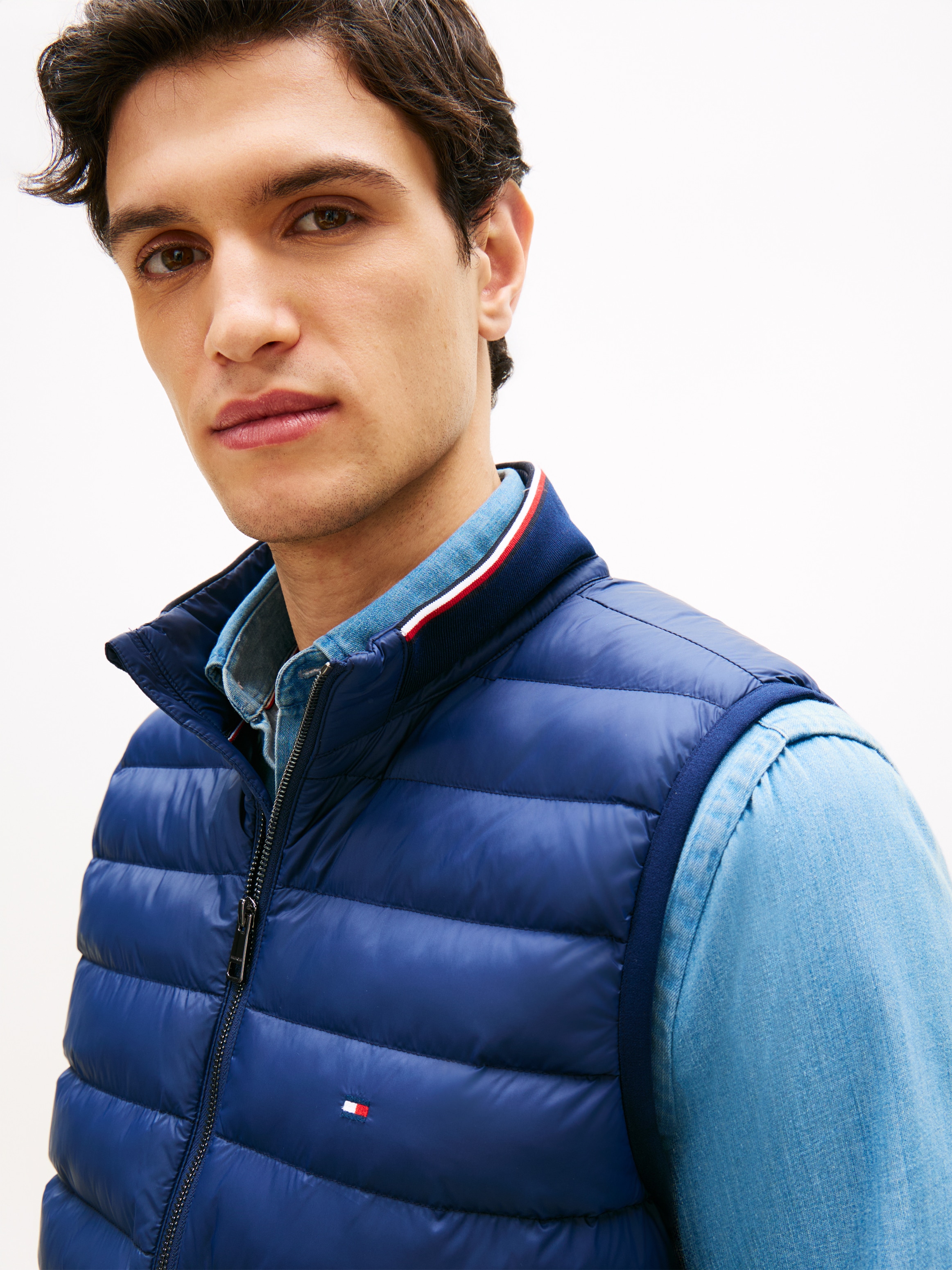 Tommy Hilfiger Steppweste »MIX MEDIA« Stehkragen, 2-Wege-Reißverschluss