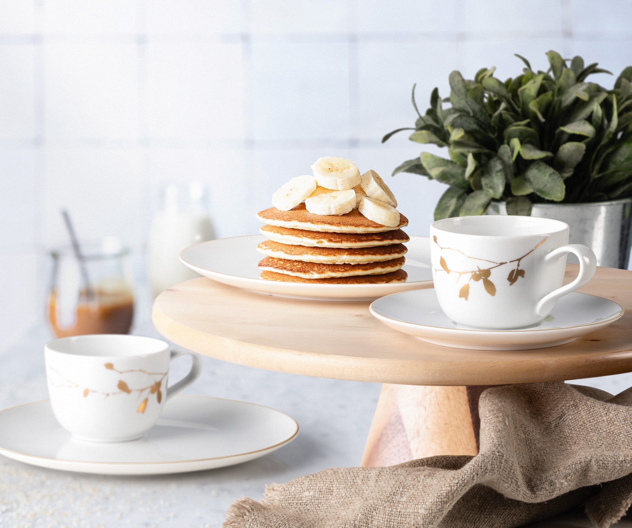 Seltmann Weiden Kaffeeservice »Geschirr-Set, 18 Teile, Liberty Golden Rose Hip«, (Set, 18 tlg., 6x Kombi-Untertasse, 6x Frühstücksteller, 6x Kaffeeobertasse 0,26 l), Tassen, Untertassen, Teller, Made in Germany, 18 Teile, für 6 Personen