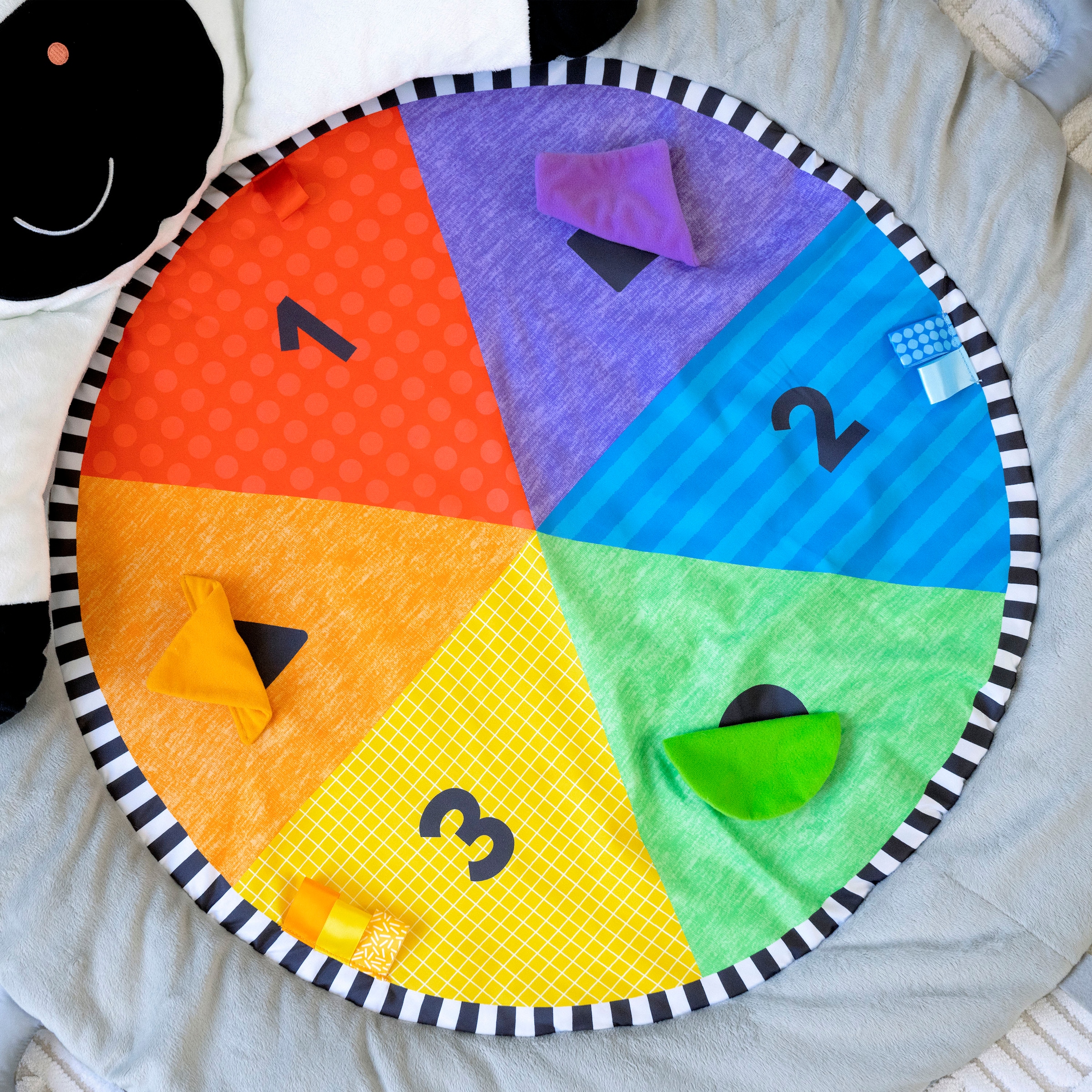 Baby Einstein Spielbogen »Zen's Activity Milestones™ Plush Gym« mit Licht- und Sound