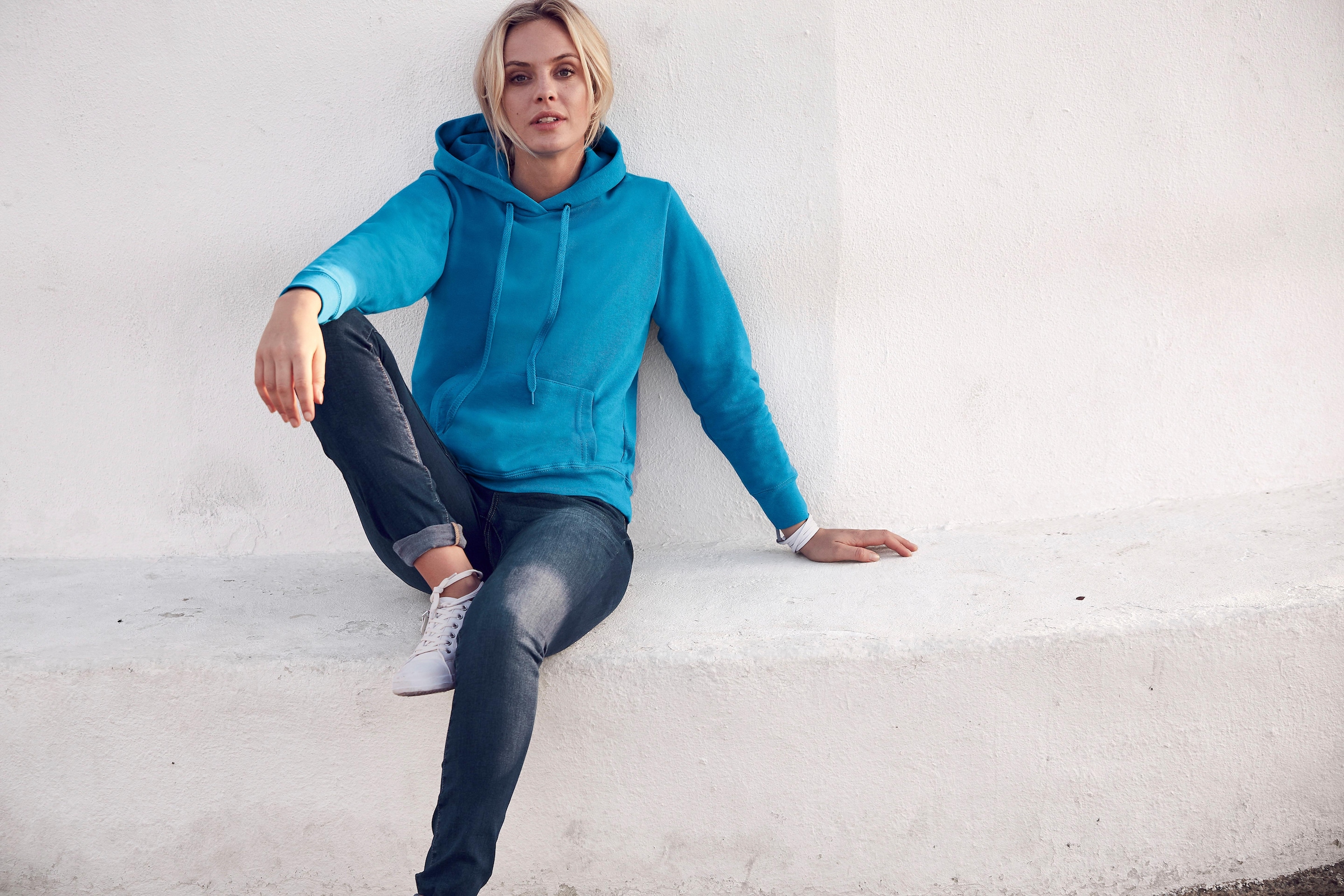 Fruit of the Loom Kapuzensweatshirt »Classic hooded Sweat Lady-Fit« mit Kängurutaschen