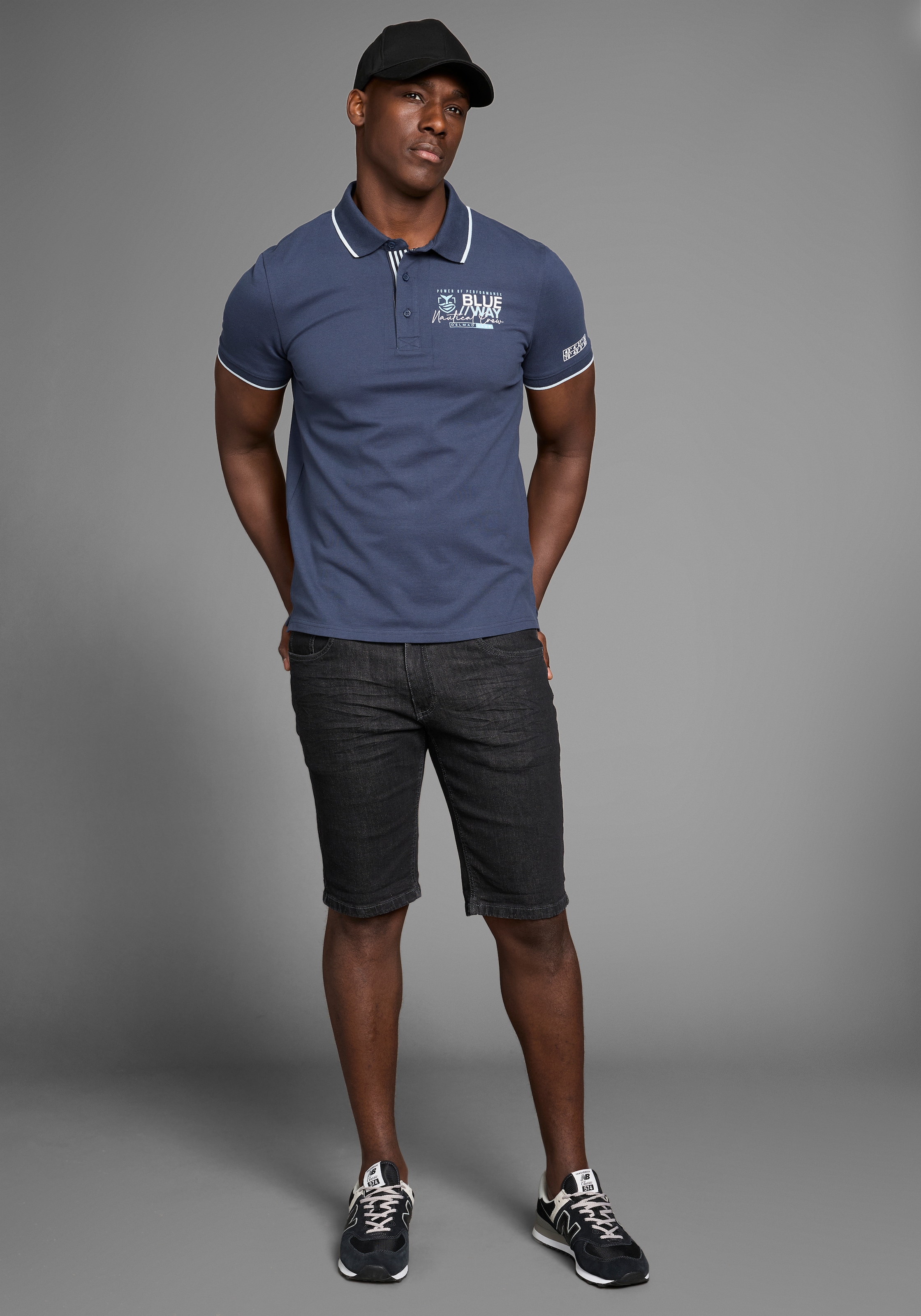 DELMAO Poloshirt, mit sportlichen Kontraststreifen & gestreifter Knopfleistenblende