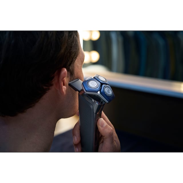 Philips Elektrorasierer »Shaver Series 7000 S7887/55«, Reinigungsstation,  ausklappbarer Präzisionstrimmer, 1 Reinigungskartusche, Etui, Ladestand,  mit SkinIQ Technologie im Online-Shop bestellen